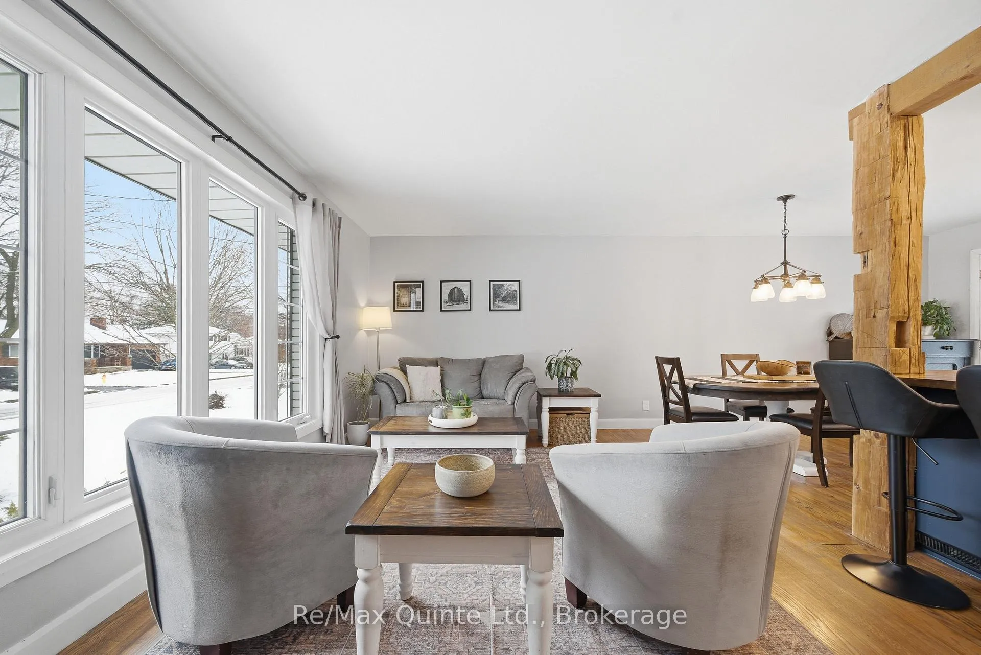 Photo 3 of 26 Applewood Drive, Belleville, Belleville Ward — HOMEH