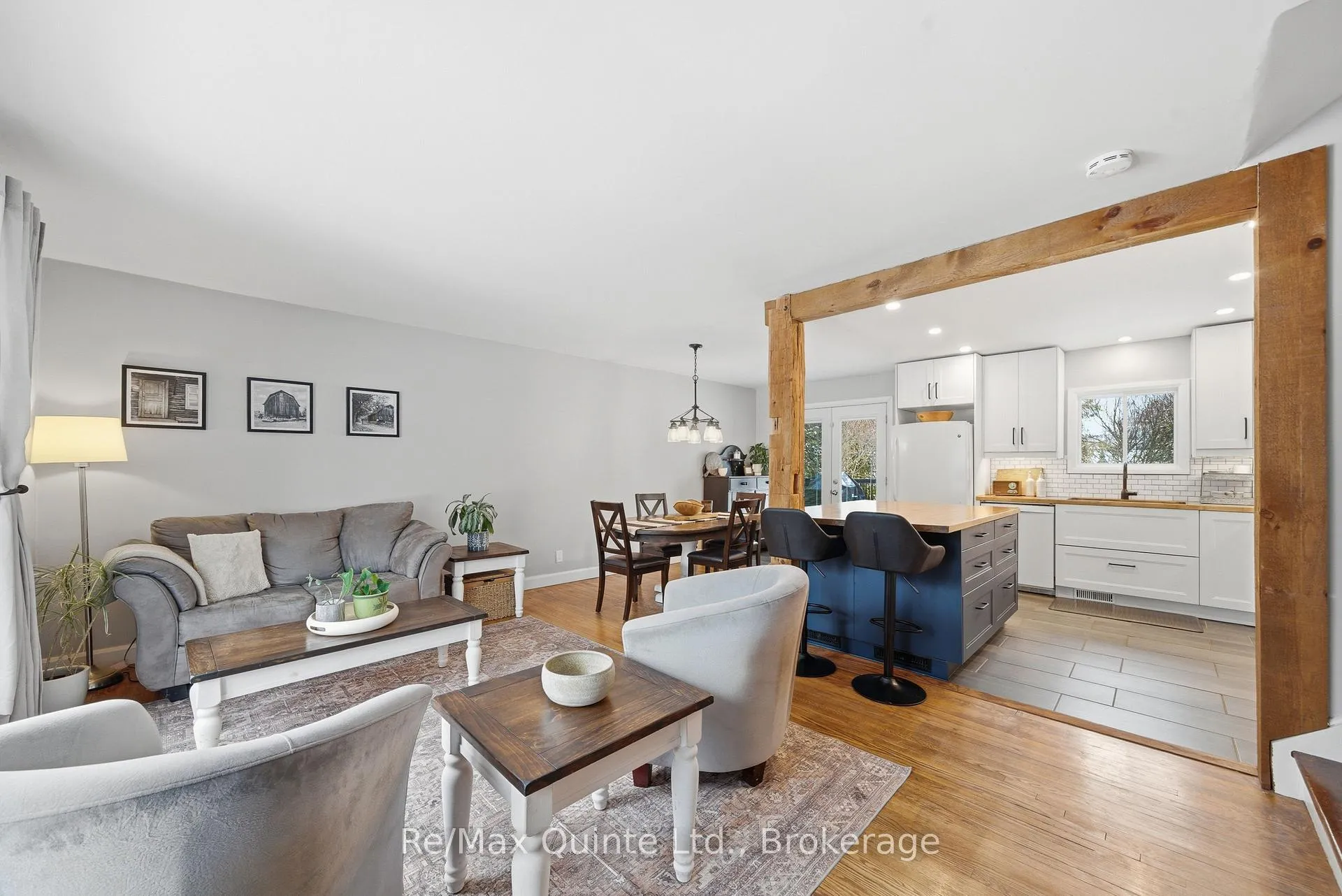 Photo 5 of 26 Applewood Drive, Belleville, Belleville Ward — HOMEH