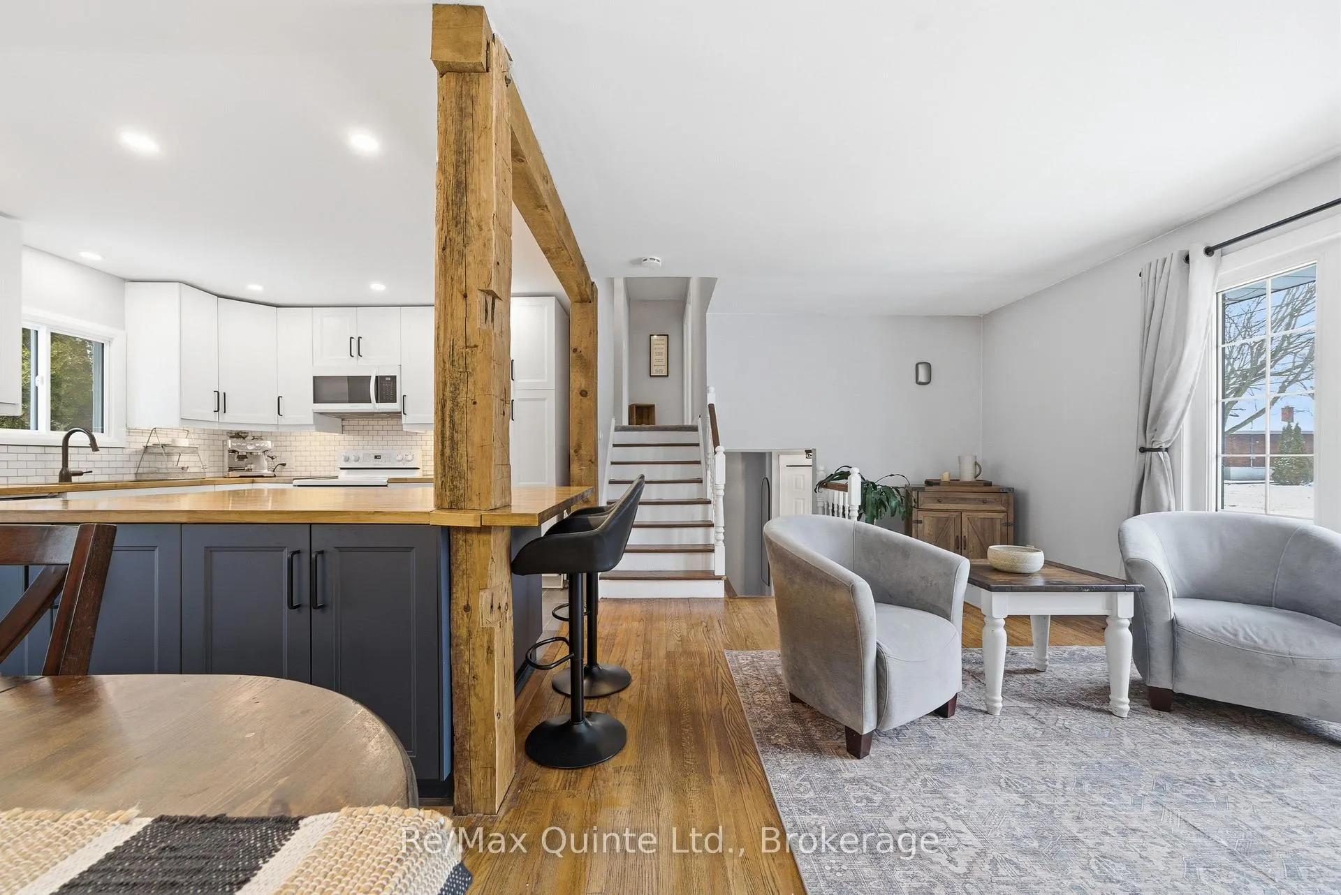Photo 8 of 26 Applewood Drive, Belleville, Belleville Ward — HOMEH