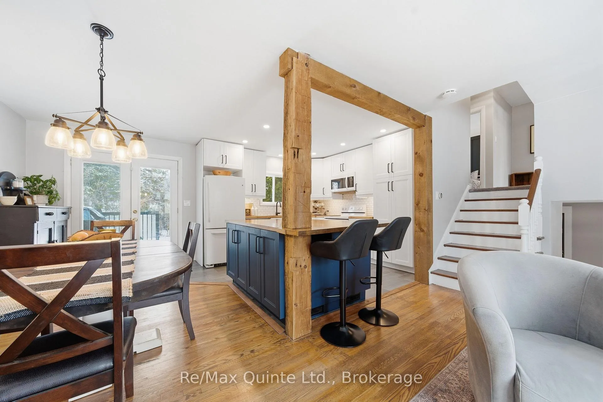 Photo 9 of 26 Applewood Drive, Belleville, Belleville Ward — HOMEH