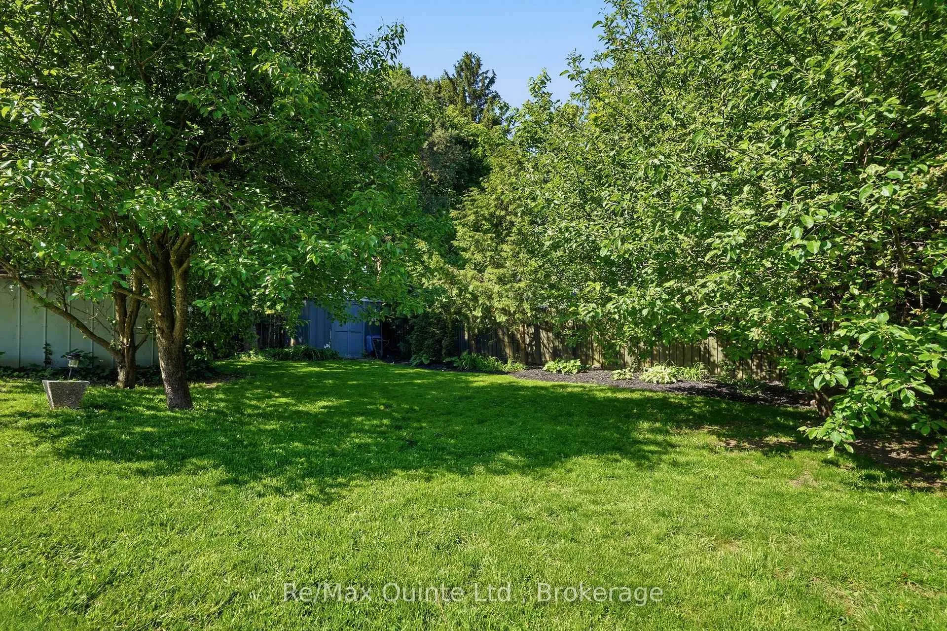 Photo 41 of 26 Applewood Drive, Belleville, Belleville Ward — HOMEH