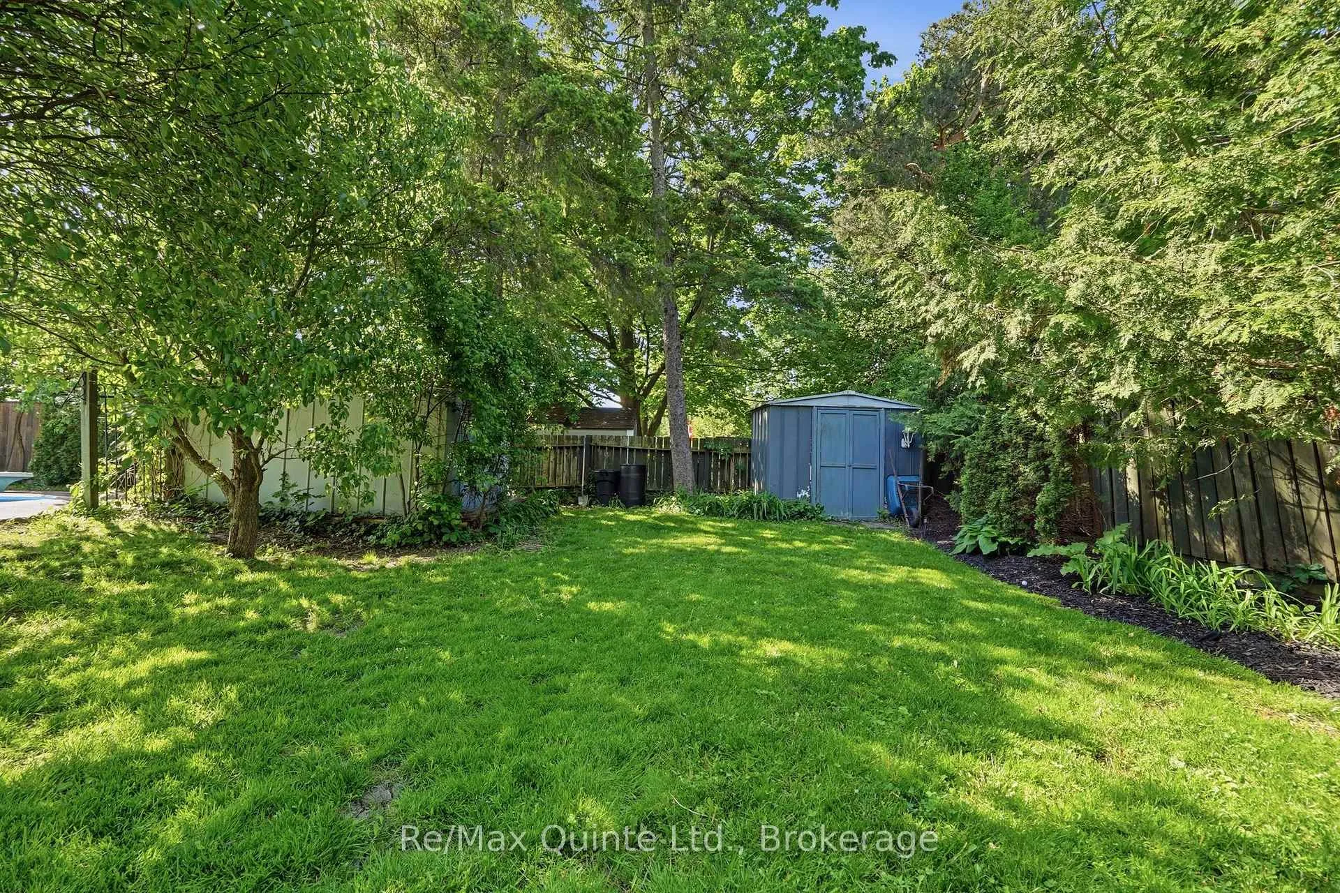 Photo 43 of 26 Applewood Drive, Belleville, Belleville Ward — HOMEH