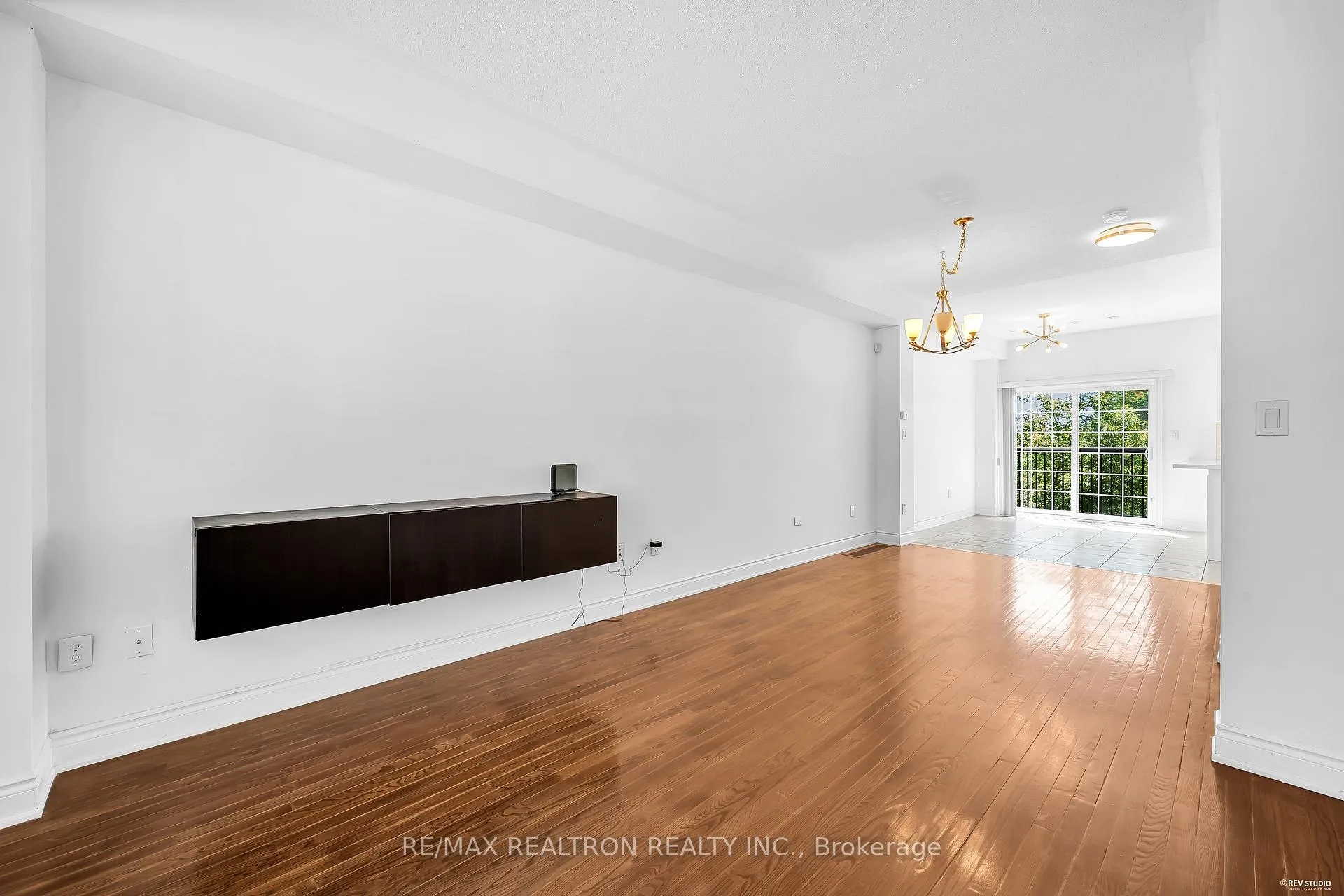 Photo 6 of 172 Vittorio De Luca Drive, Vaughan, East Woodbridge — HOMEH