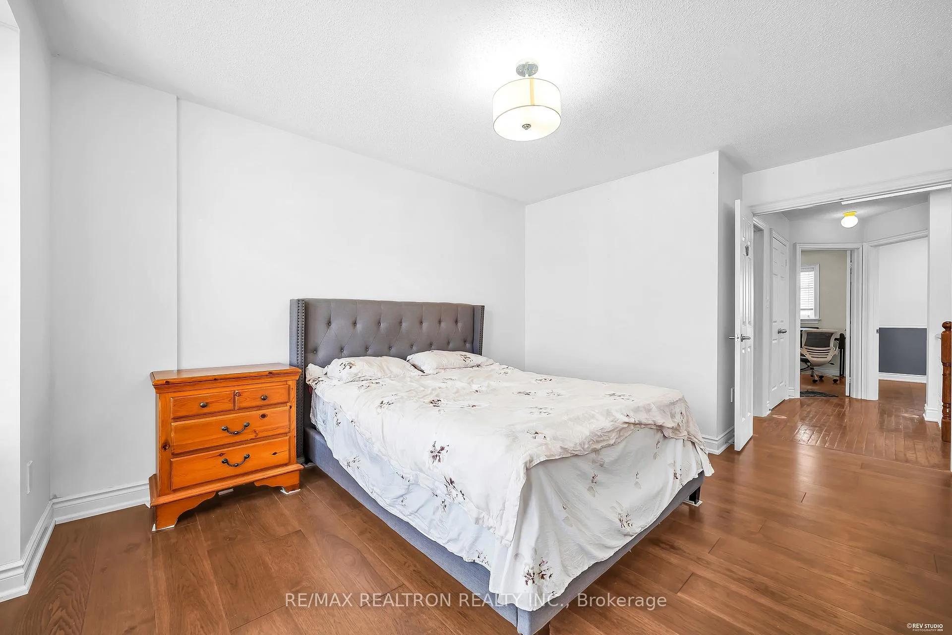 Photo 8 of 172 Vittorio De Luca Drive, Vaughan, East Woodbridge — HOMEH