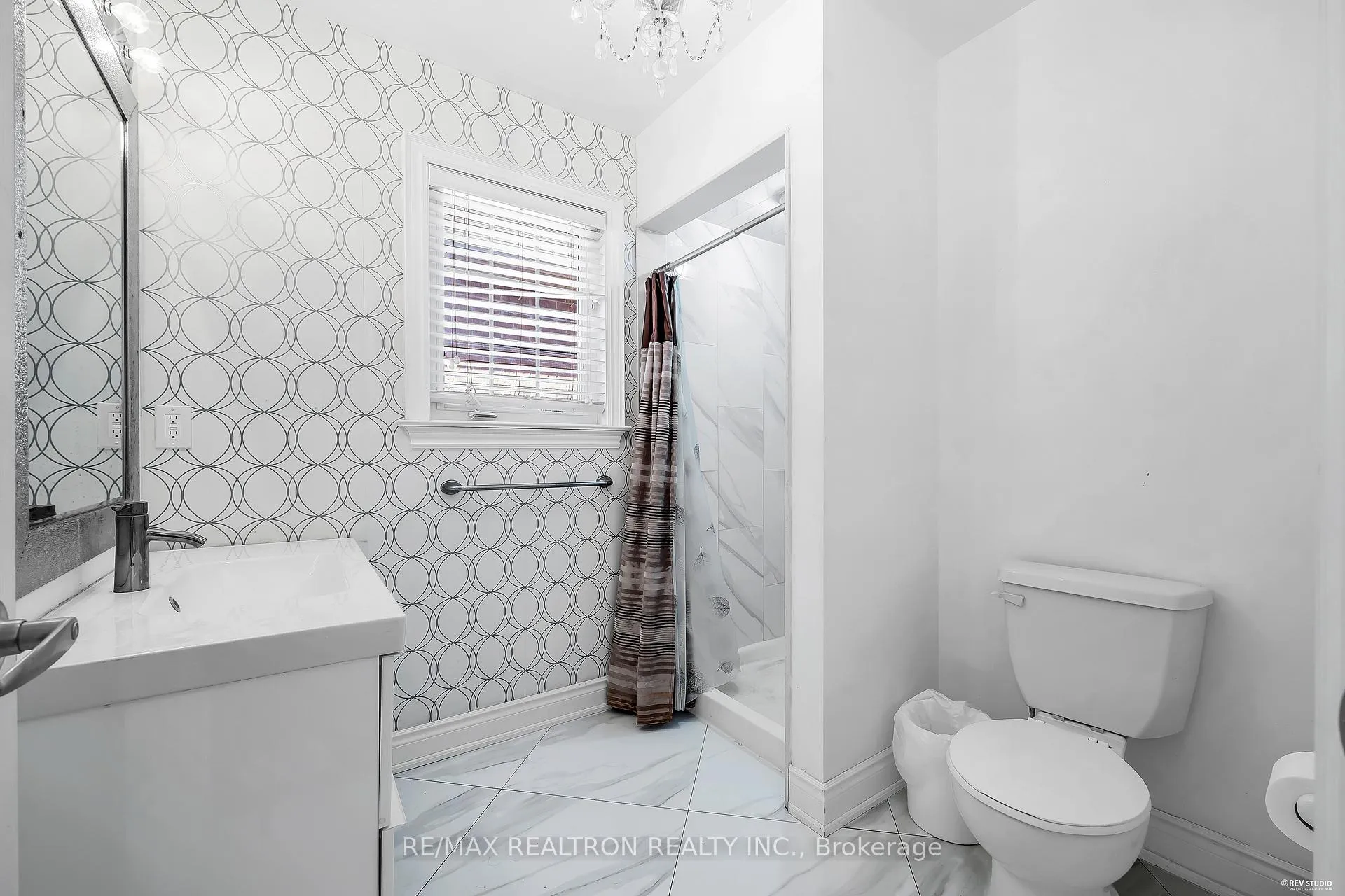 Photo 10 of 172 Vittorio De Luca Drive, Vaughan, East Woodbridge — HOMEH