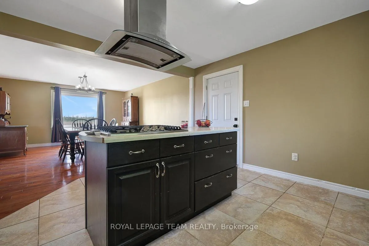 Photo 13 of 229 Magee Road, North Grenville, North Grenville Twp (Kemptville East) — HOMEH