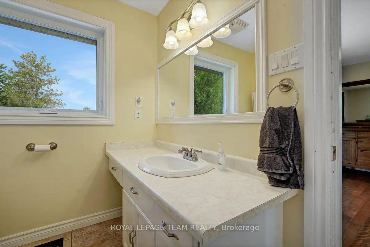 Photo 18 of 229 Magee Road, North Grenville, North Grenville Twp (Kemptville East) — HOMEH