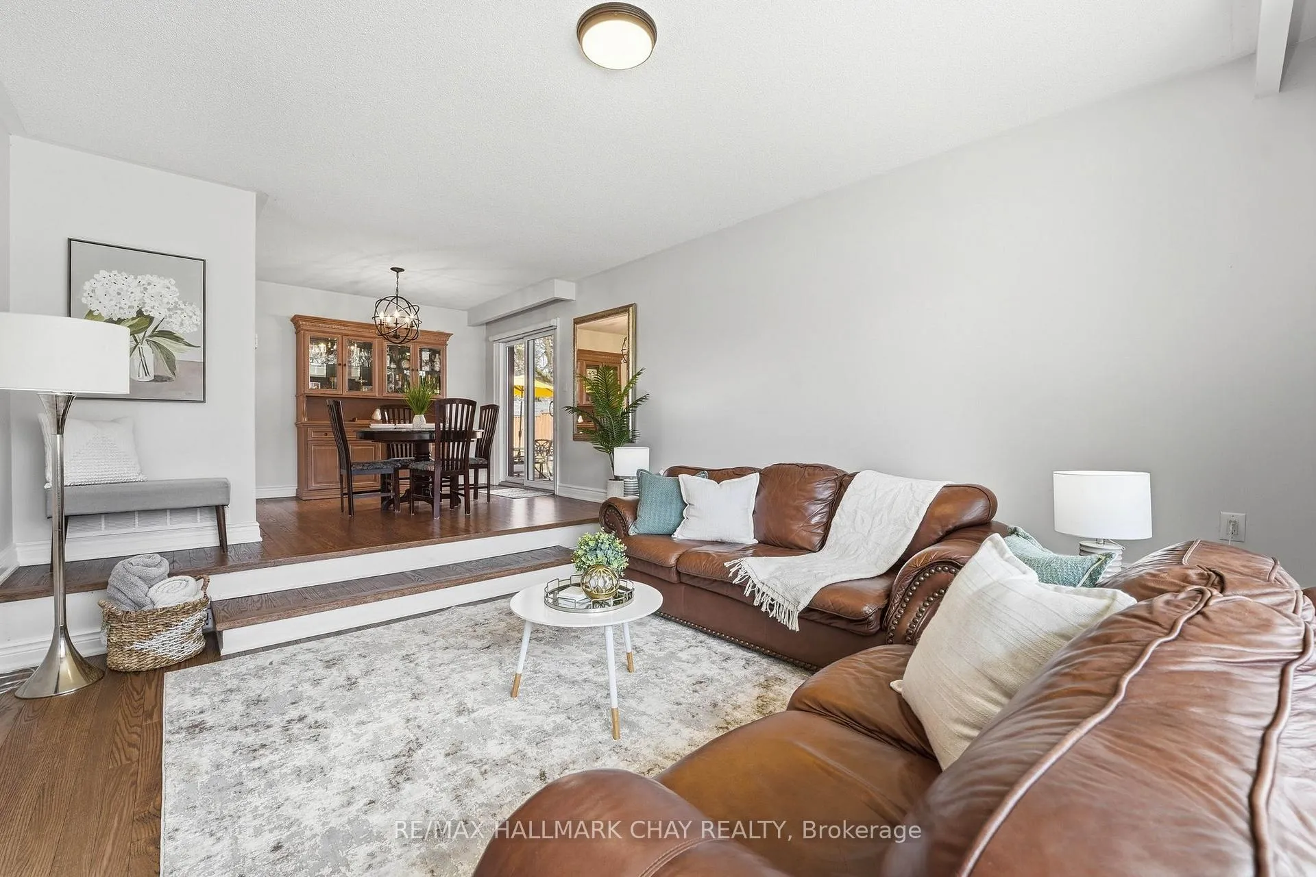Photo 11 of 17 Hunter Court, New Tecumseth, Alliston — HOMEH