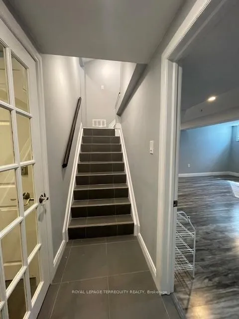 Photo 4 of Unit Bsmt, 482 Camden Circle, Mississauga, Hurontario — HOMEH