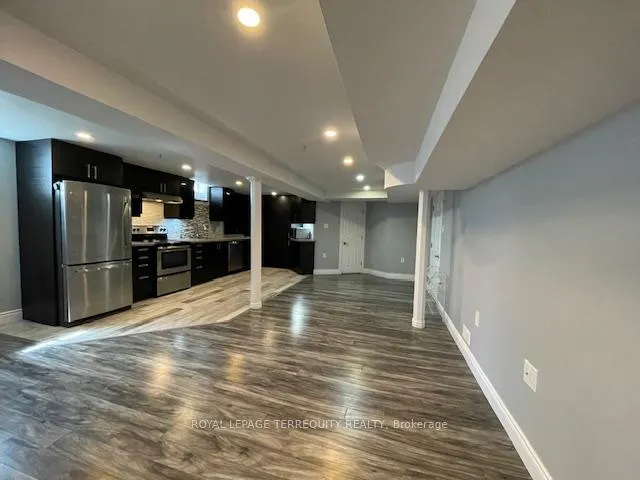 Photo 5 of Unit Bsmt, 482 Camden Circle, Mississauga, Hurontario — HOMEH