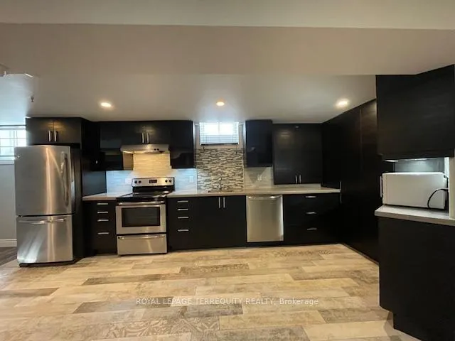 Photo 10 of Unit Bsmt, 482 Camden Circle, Mississauga, Hurontario — HOMEH