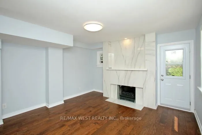 Photo 10 of Unit Upper Level, 420 Annette Street, Toronto, Junction Area — HOMEH
