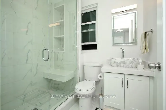 Photo 16 of Unit Upper Level, 420 Annette Street, Toronto, Junction Area — HOMEH
