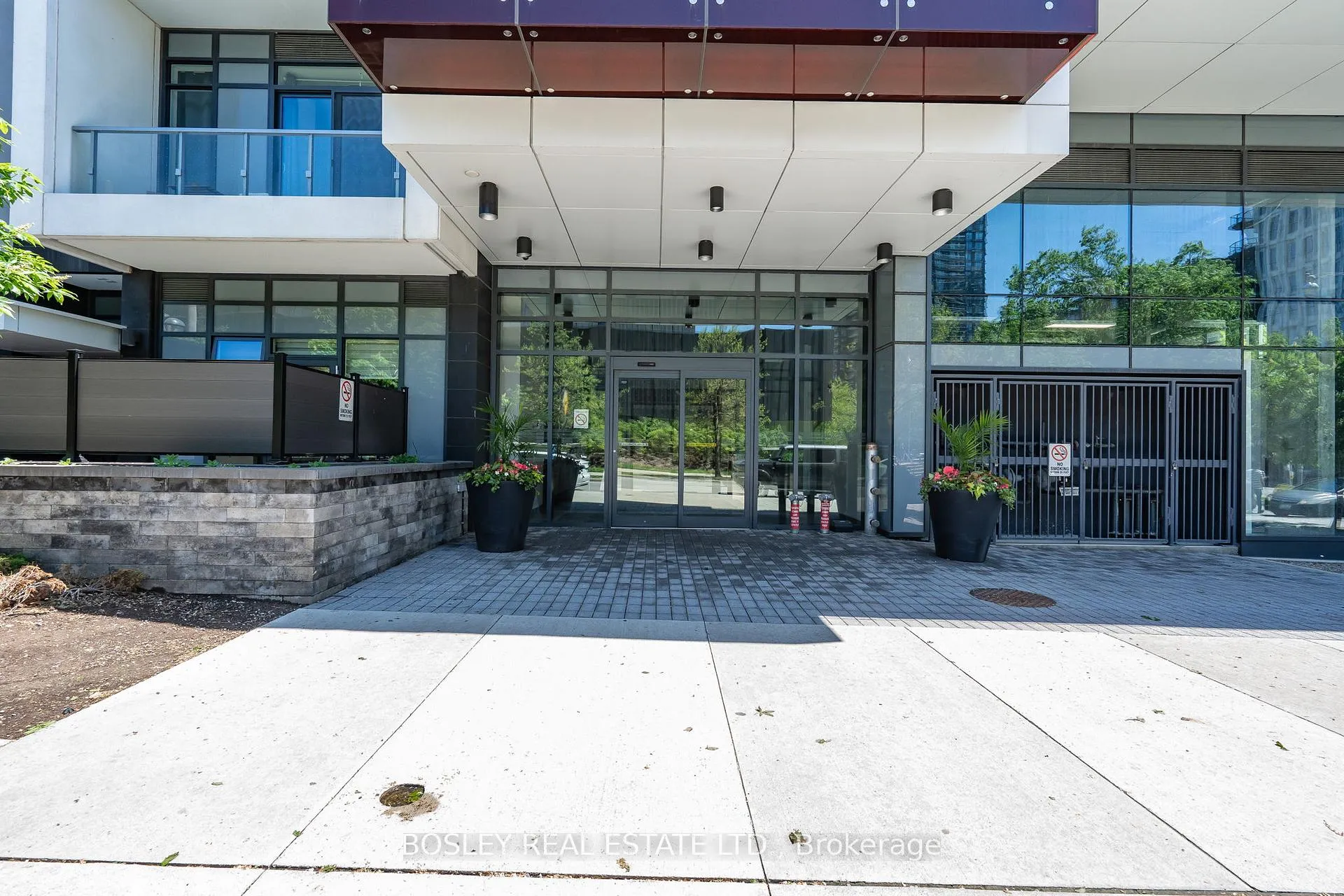 Photo 4 of Unit 204, 225 Sumach Street, Toronto, Regent Park — HOMEH
