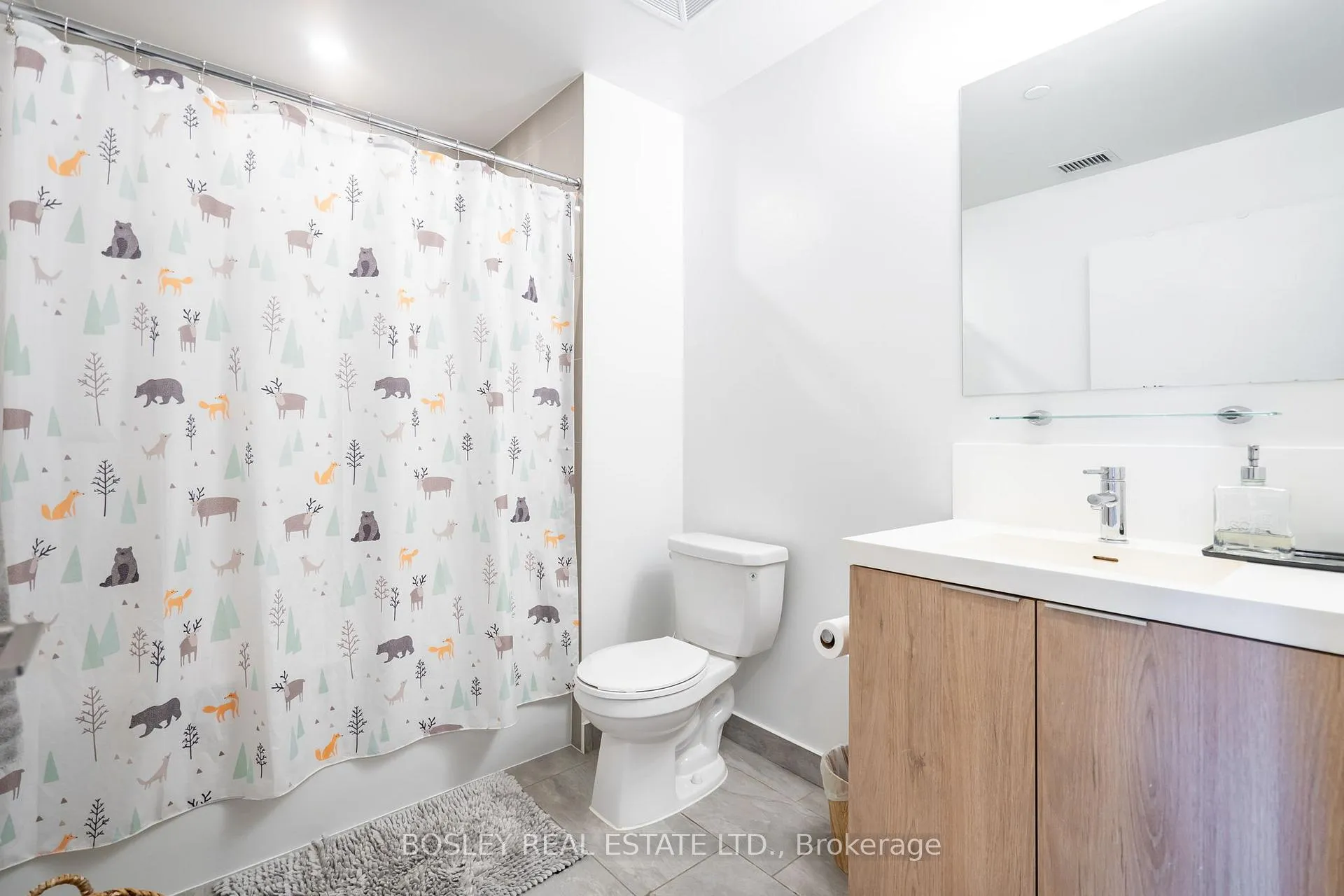 Photo 15 of Unit 204, 225 Sumach Street, Toronto, Regent Park — HOMEH