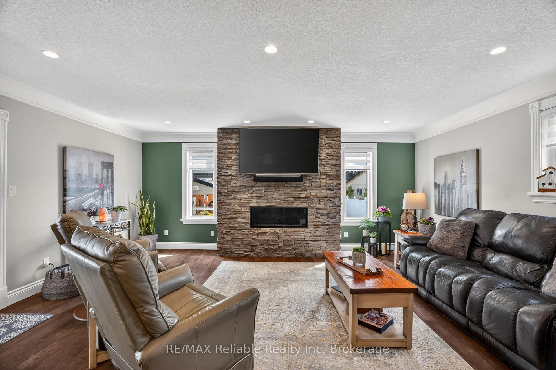 Photo 18 of 126 Frances Street E, West Perth, Mitchell — HOMEH