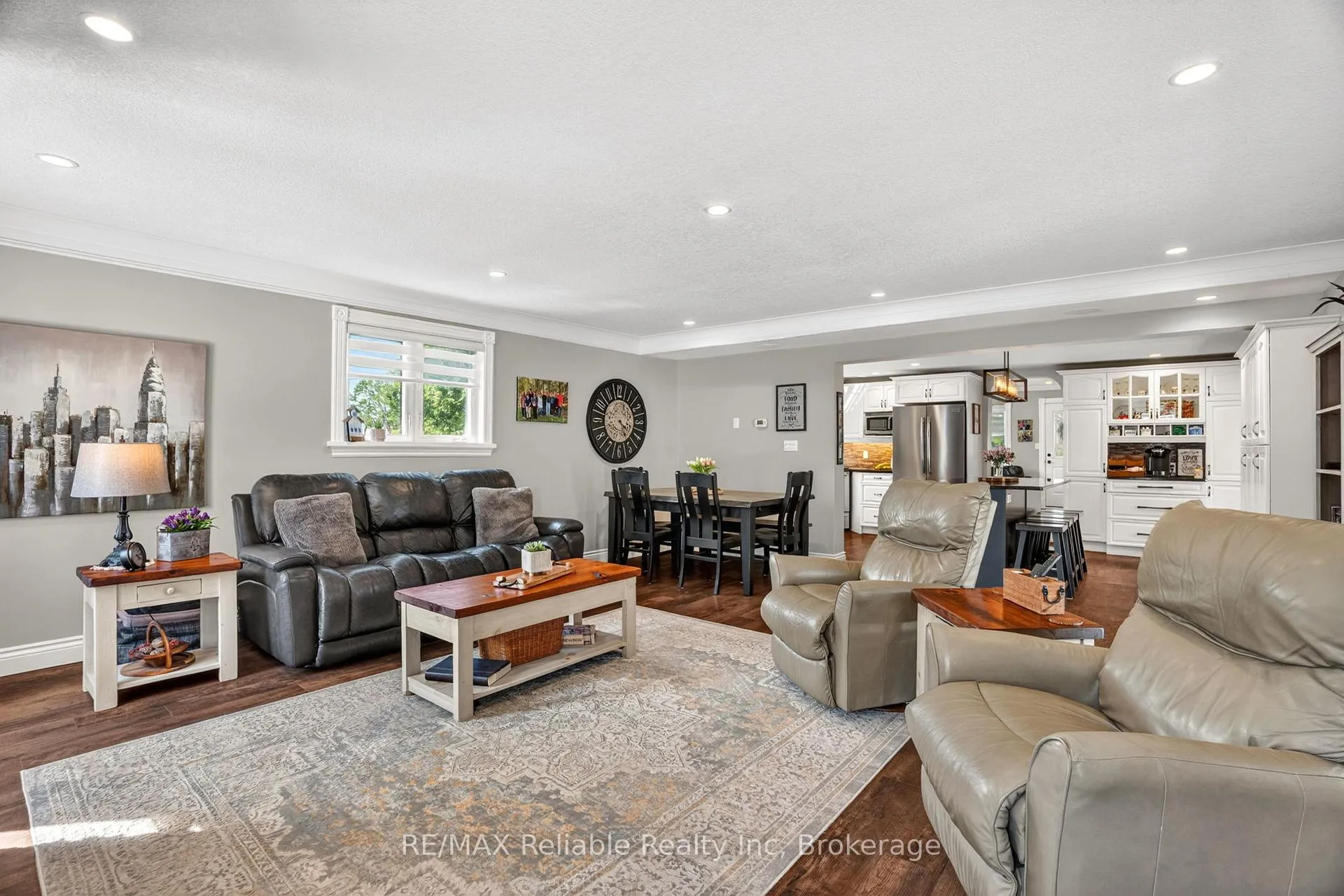 Photo 20 of 126 Frances Street E, West Perth, Mitchell — HOMEH