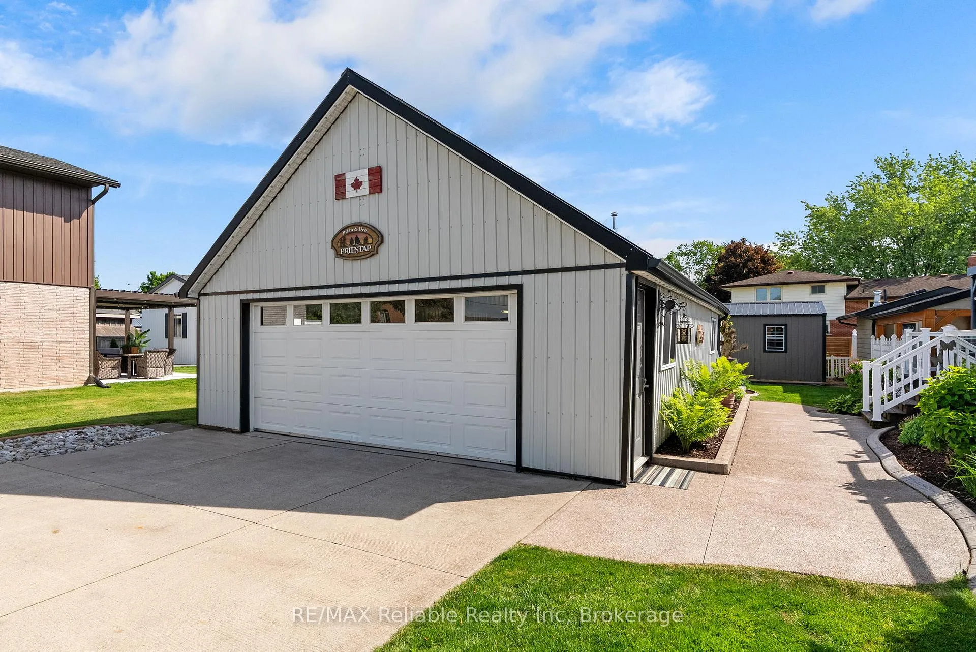 Photo 45 of 126 Frances Street E, West Perth, Mitchell — HOMEH