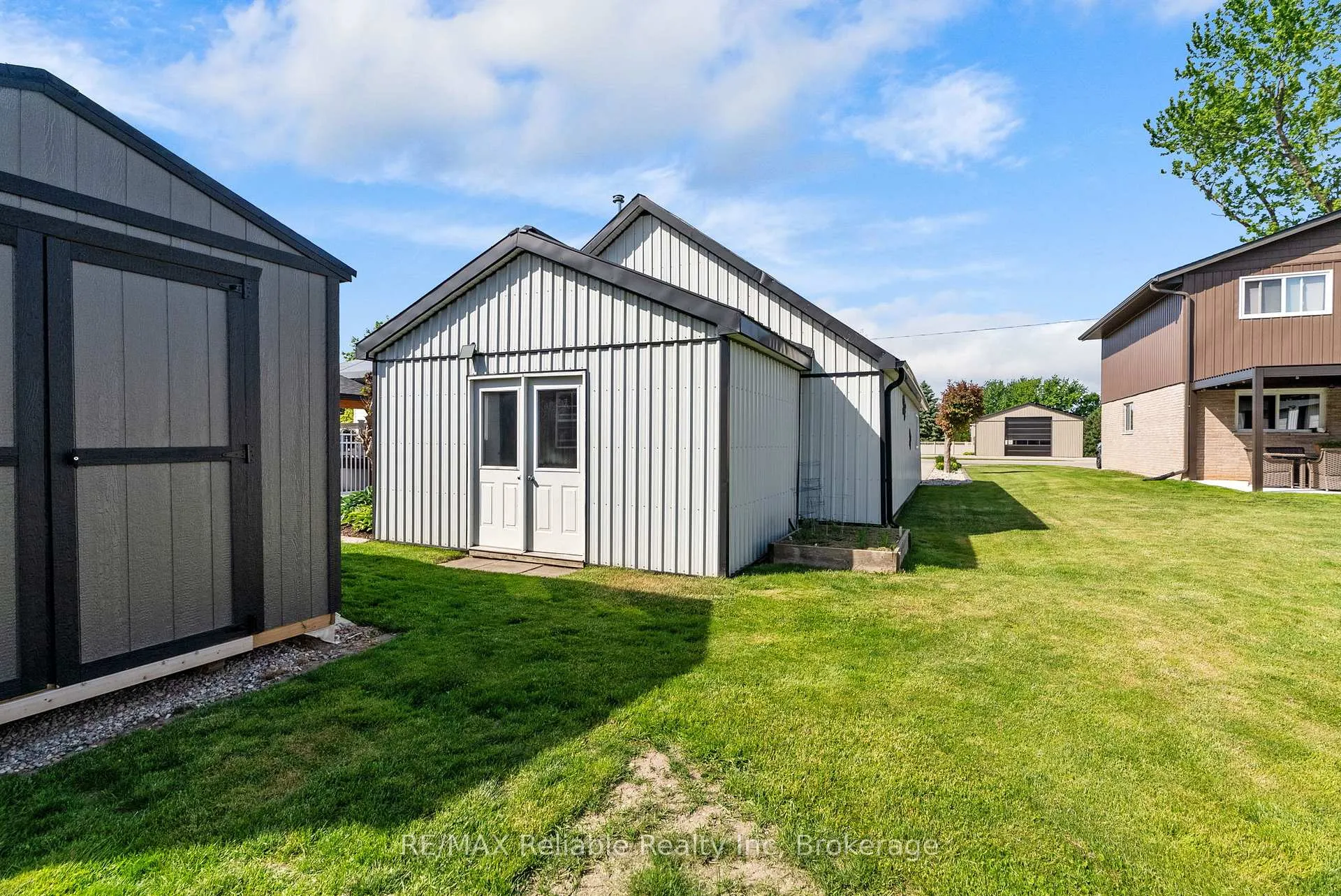 Photo 46 of 126 Frances Street E, West Perth, Mitchell — HOMEH