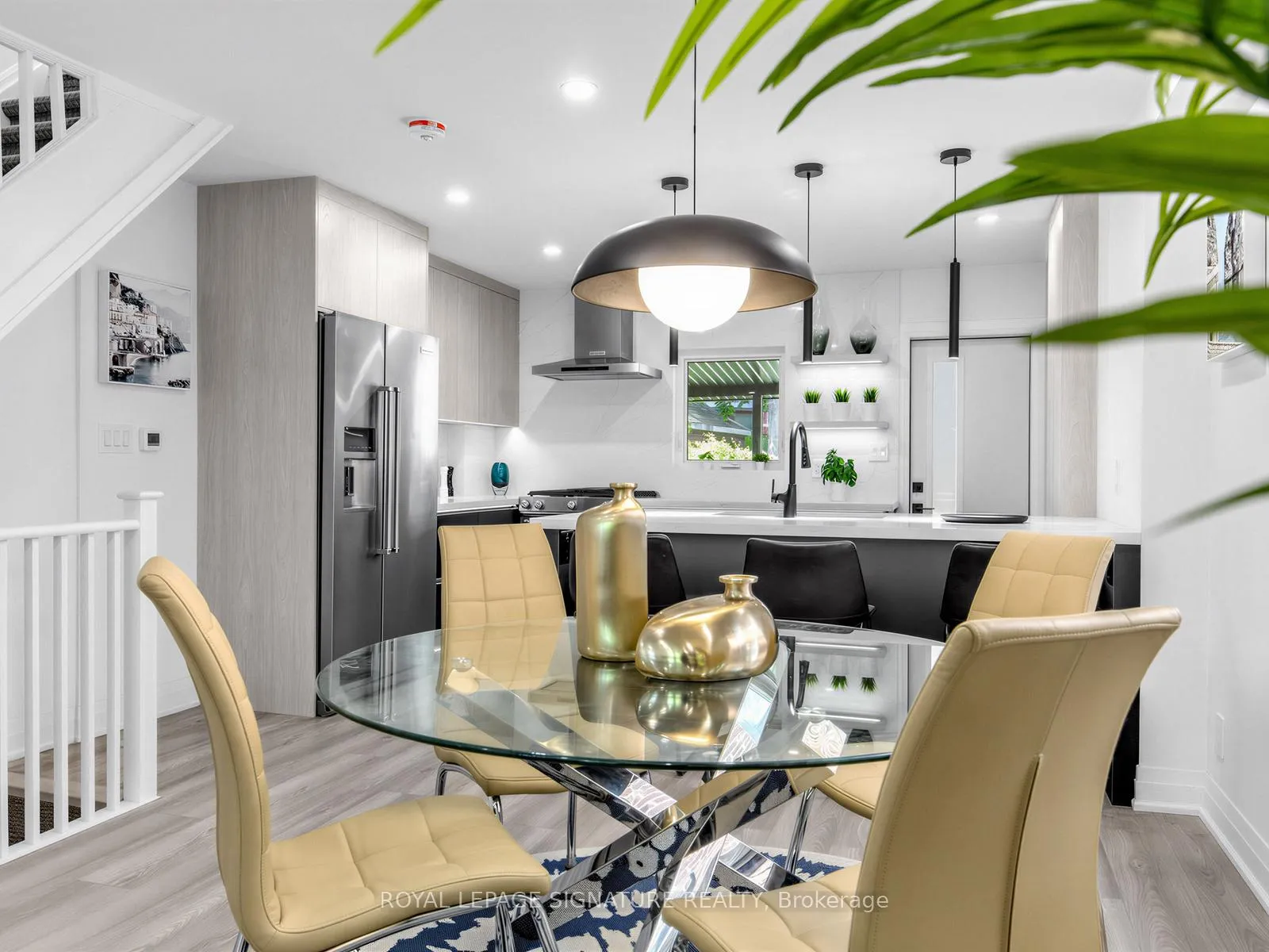 Photo 12 of 28 Durant Avenue, Toronto, Danforth Village-East York — HOMEH