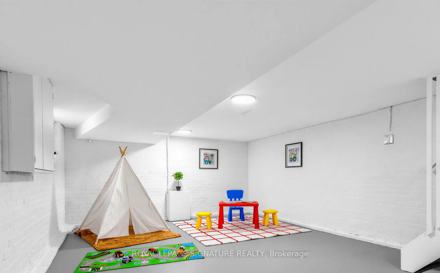 Photo 20 of 28 Durant Avenue, Toronto, Danforth Village-East York — HOMEH