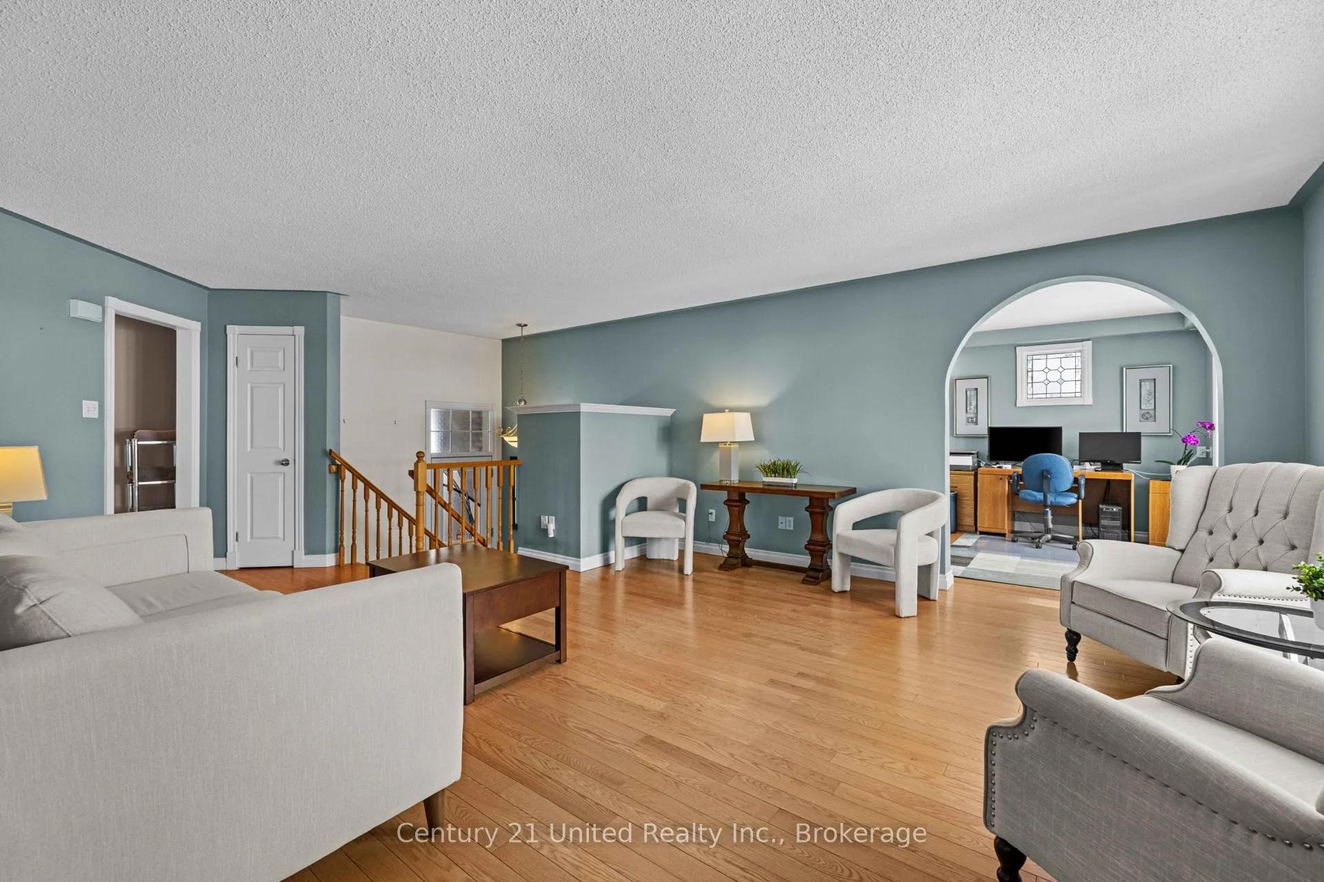Photo 6 of 640 Brealey Drive, Peterborough, Otonabee Ward 1 — HOMEH
