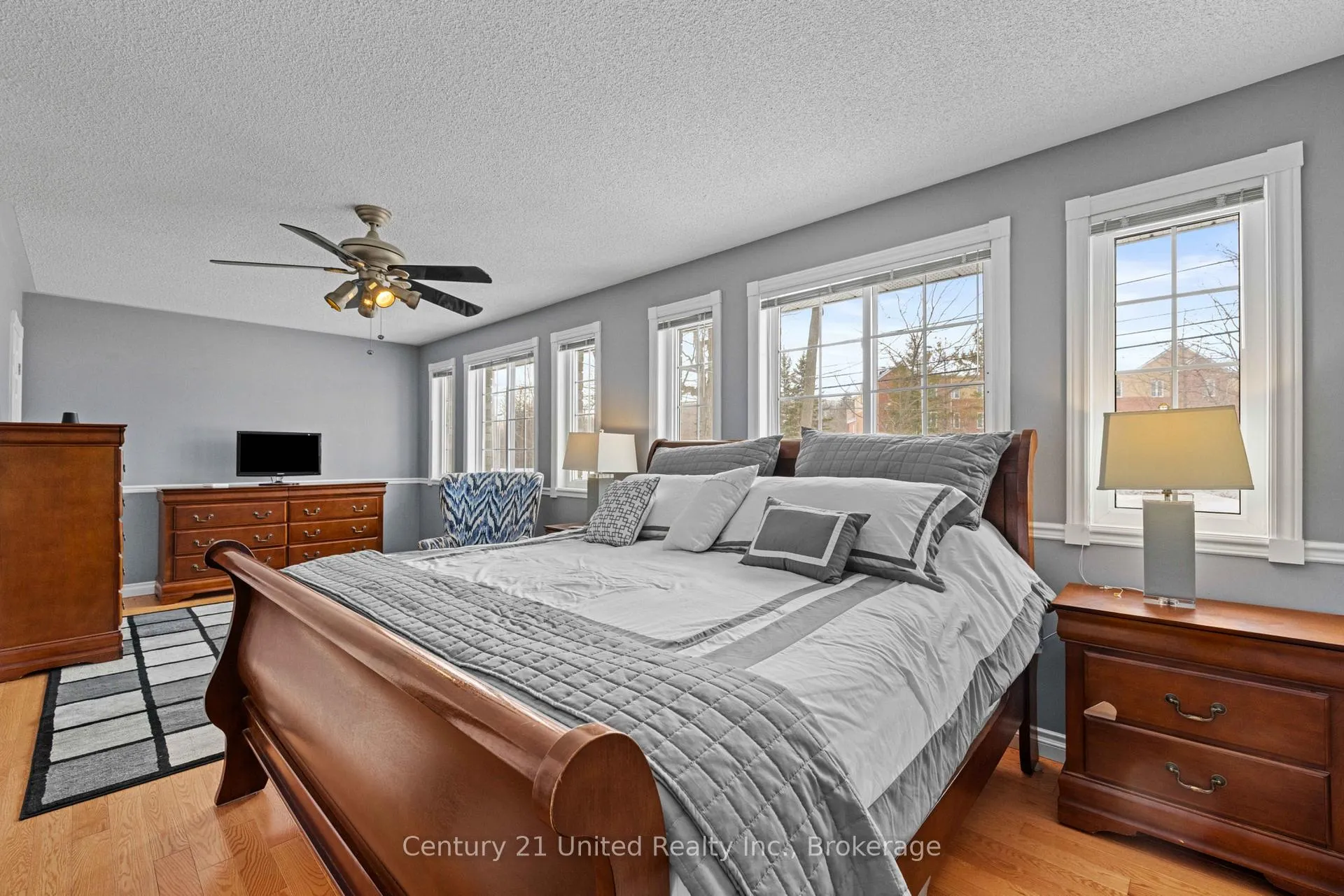 Photo 20 of 640 Brealey Drive, Peterborough, Otonabee Ward 1 — HOMEH