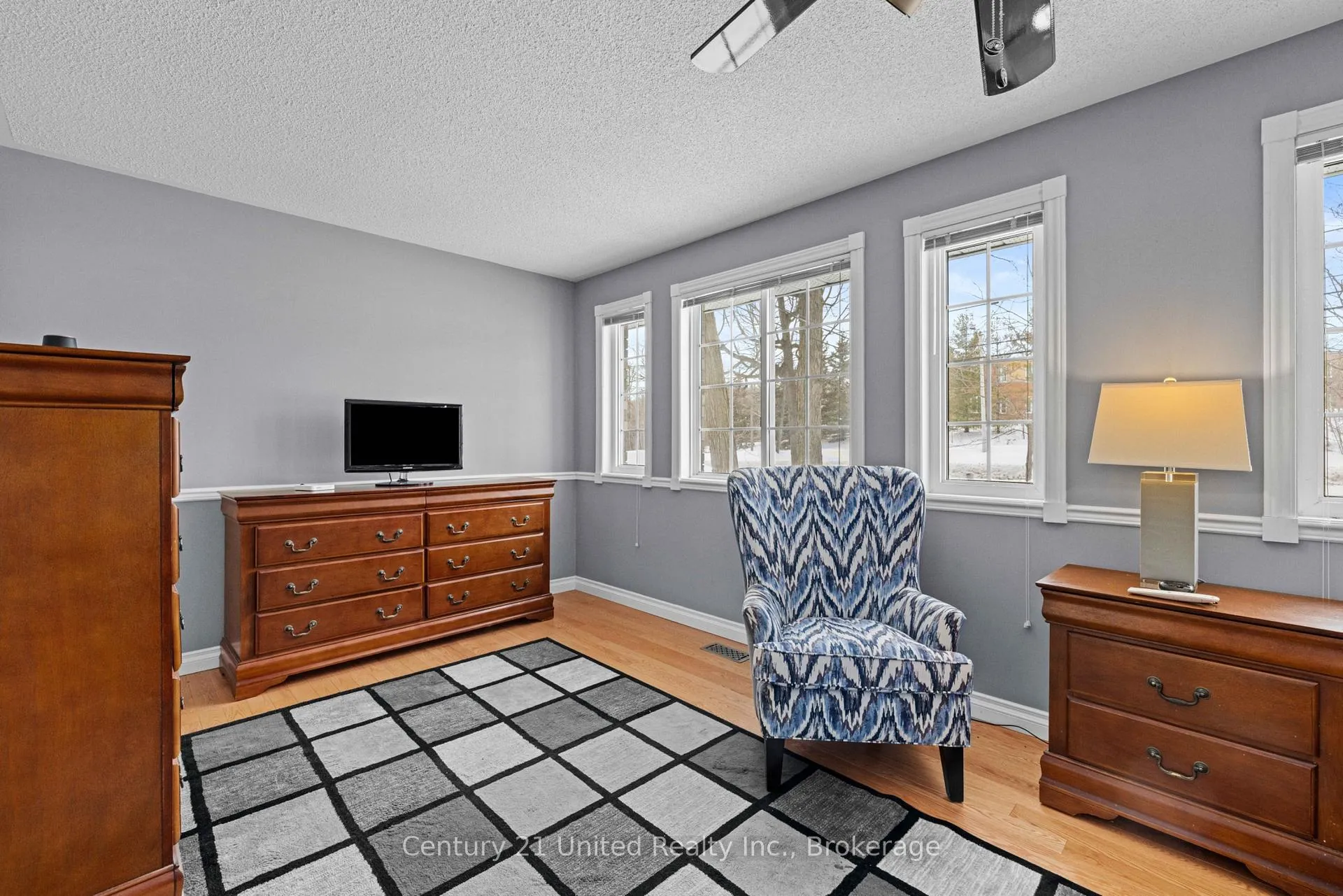 Photo 21 of 640 Brealey Drive, Peterborough, Otonabee Ward 1 — HOMEH