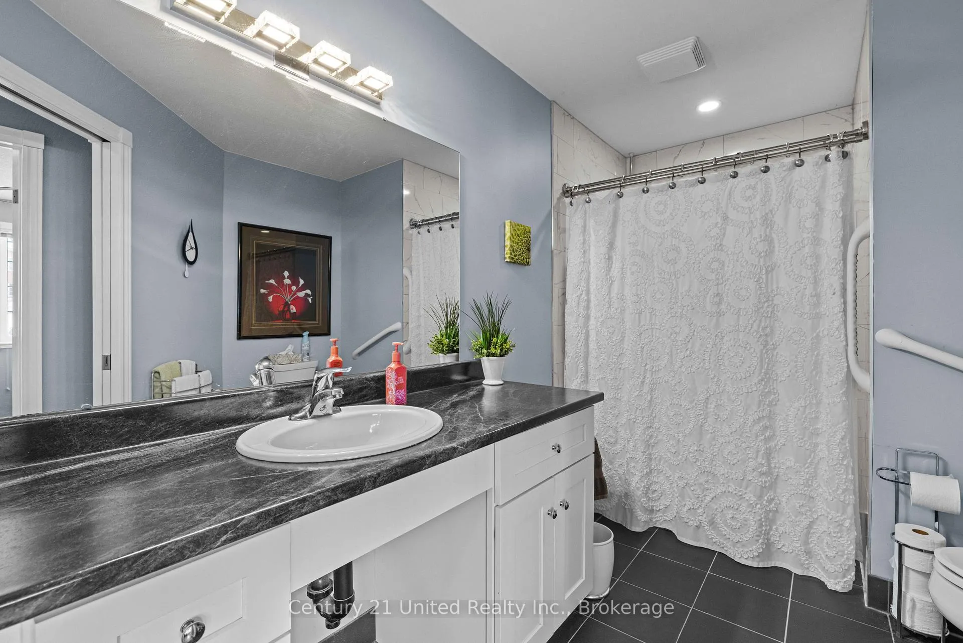 Photo 22 of 640 Brealey Drive, Peterborough, Otonabee Ward 1 — HOMEH