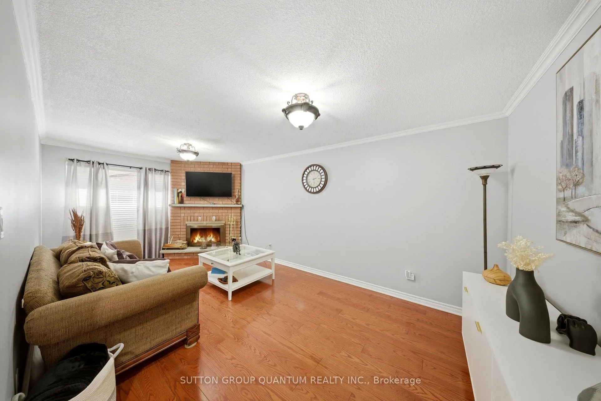 Photo 16 of 276 Lech Walesa Drive, Mississauga, Fairview — HOMEH