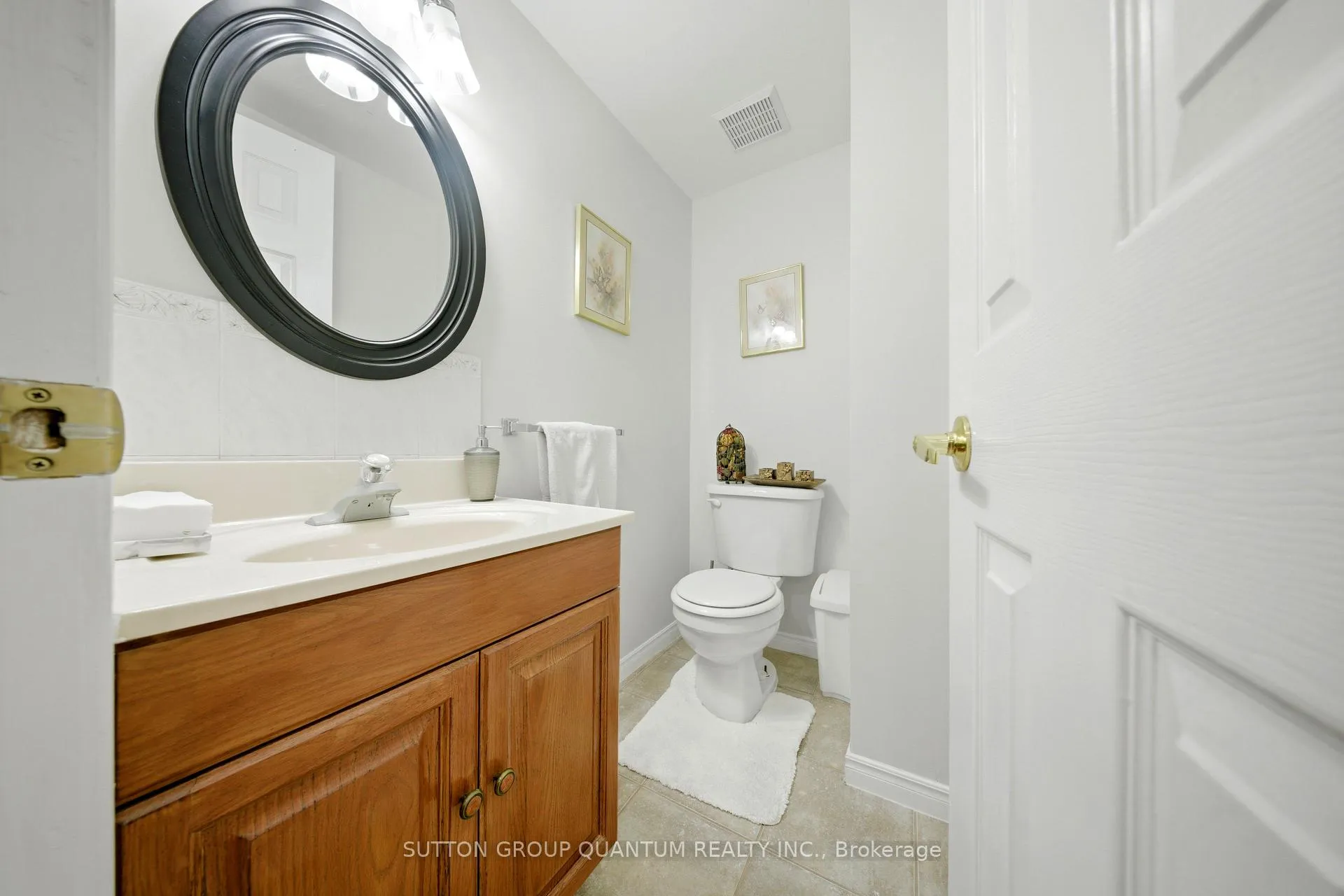 Photo 35 of 276 Lech Walesa Drive, Mississauga, Fairview — HOMEH
