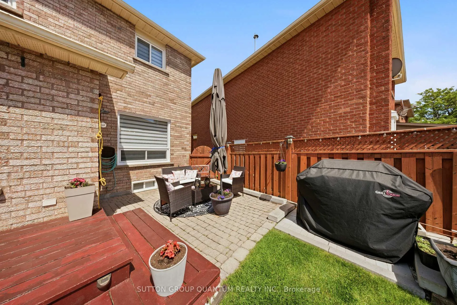 Photo 42 of 276 Lech Walesa Drive, Mississauga, Fairview — HOMEH