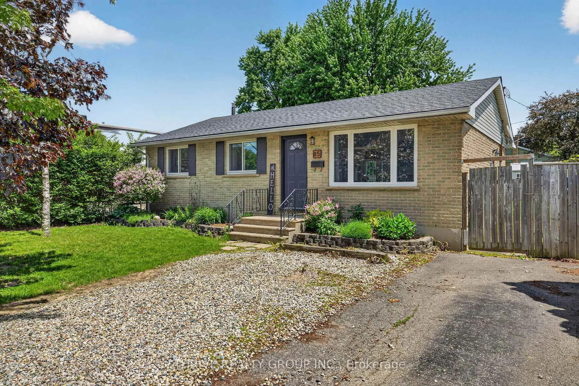 Photo 2 of 85 Vanbuskirk Drive, St. Thomas — HOMEH