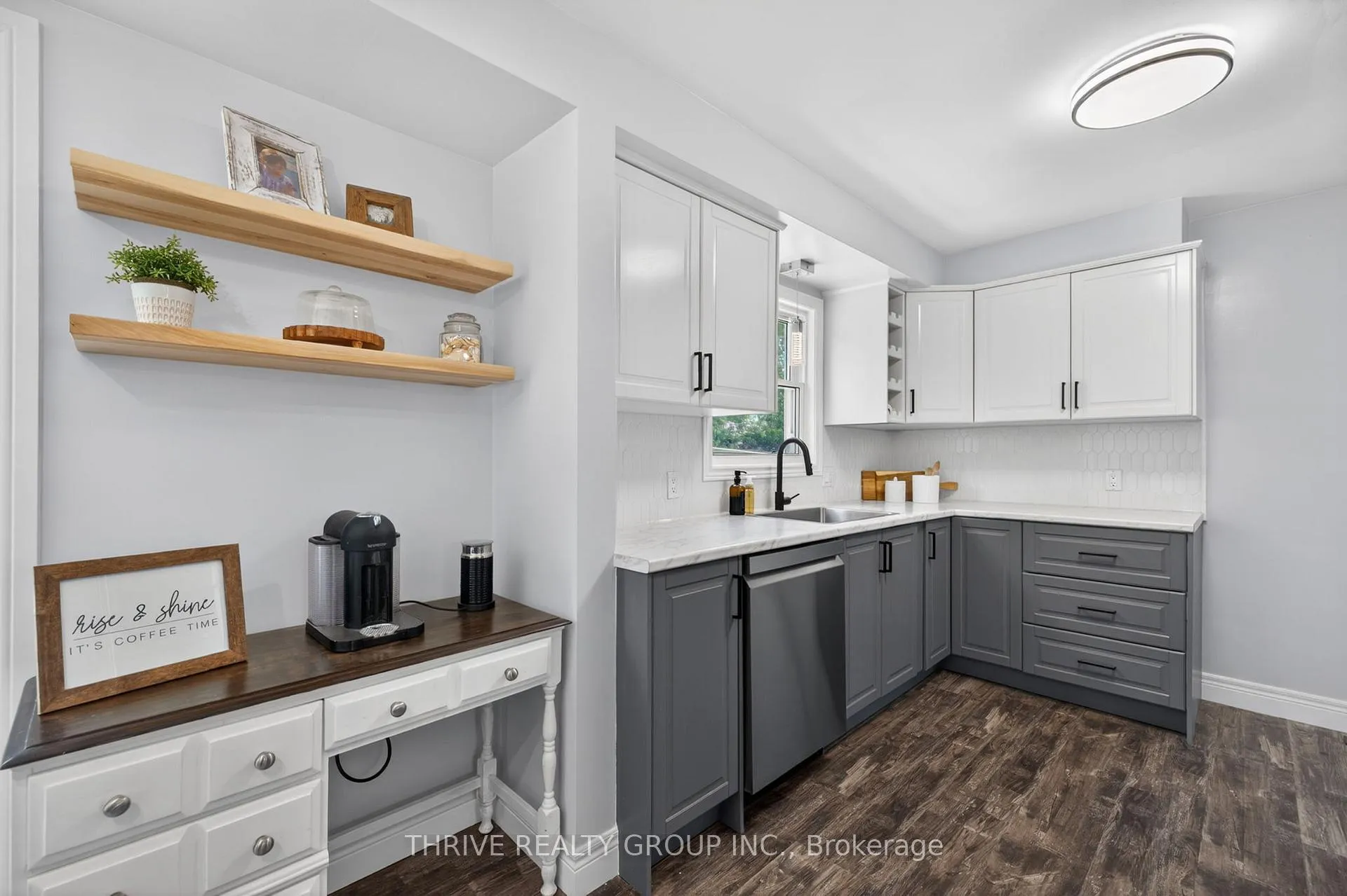 Photo 10 of 85 Vanbuskirk Drive, St. Thomas — HOMEH