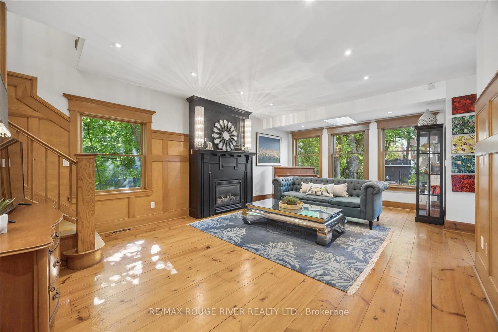 Photo 16 of 30 Springbank Avenue, Scarborough, Birchcliffe-Cliffside — HOMEH