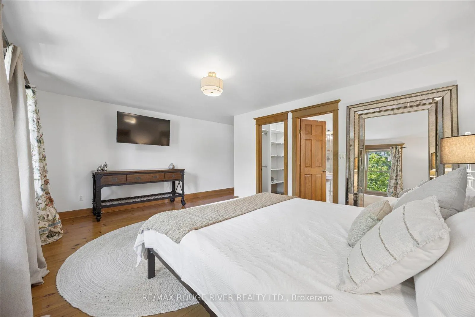 Photo 33 of 30 Springbank Avenue, Scarborough, Birchcliffe-Cliffside — HOMEH