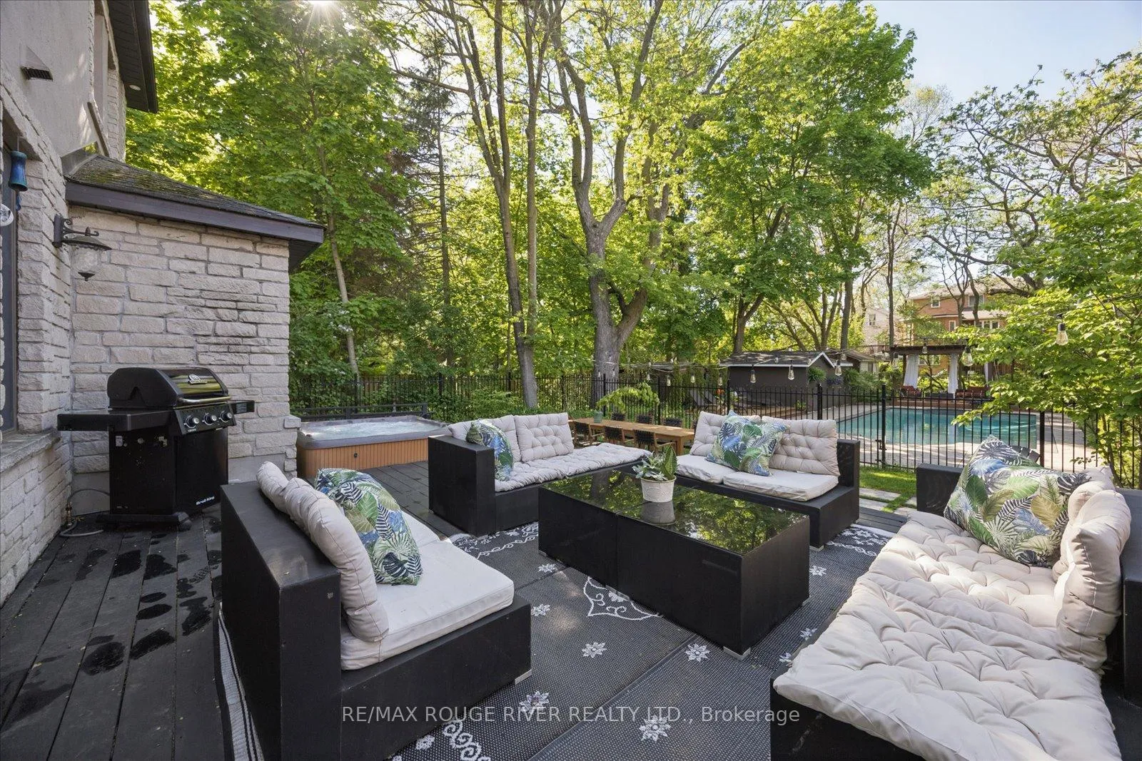 Photo 60 of 30 Springbank Avenue, Scarborough, Birchcliffe-Cliffside — HOMEH