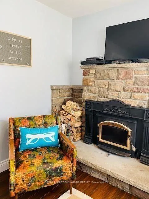 Photo 3 of 23 61st Street S, Wasaga Beach — HOMEH