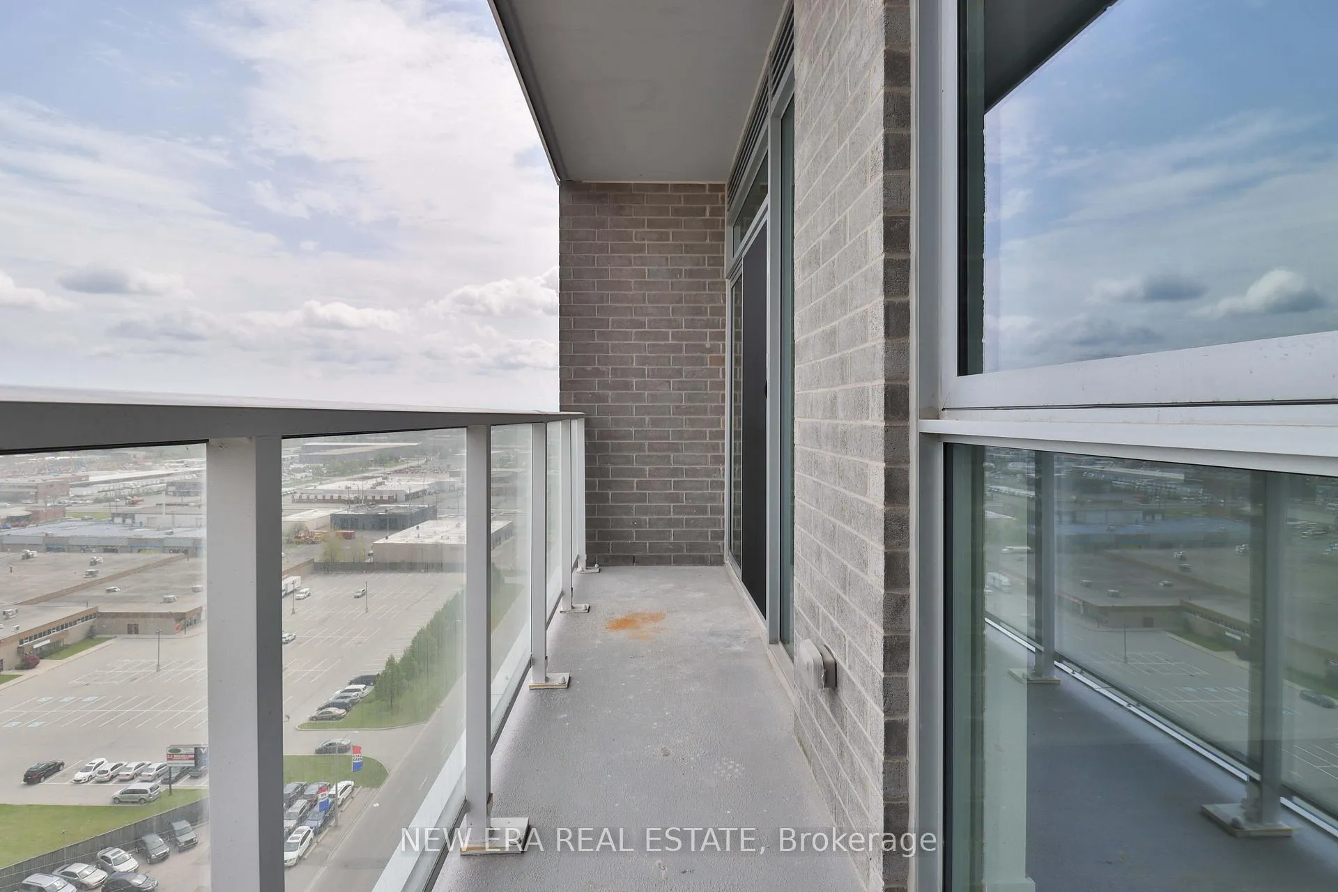Photo 21 of Unit 1408, 2782 Barton Street E, Hamilton, Riverdale — HOMEH