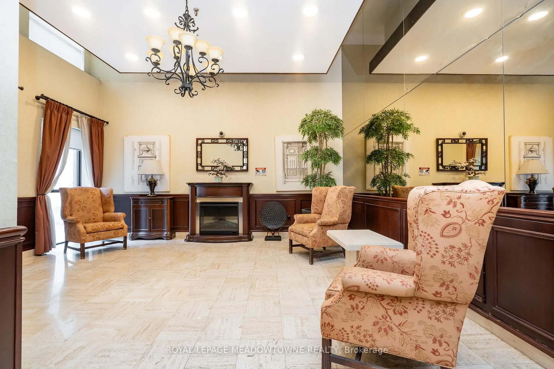 Photo 6 of Unit 3303, 3650 Kaneff Crescent, Mississauga, Mississauga Valleys — HOMEH