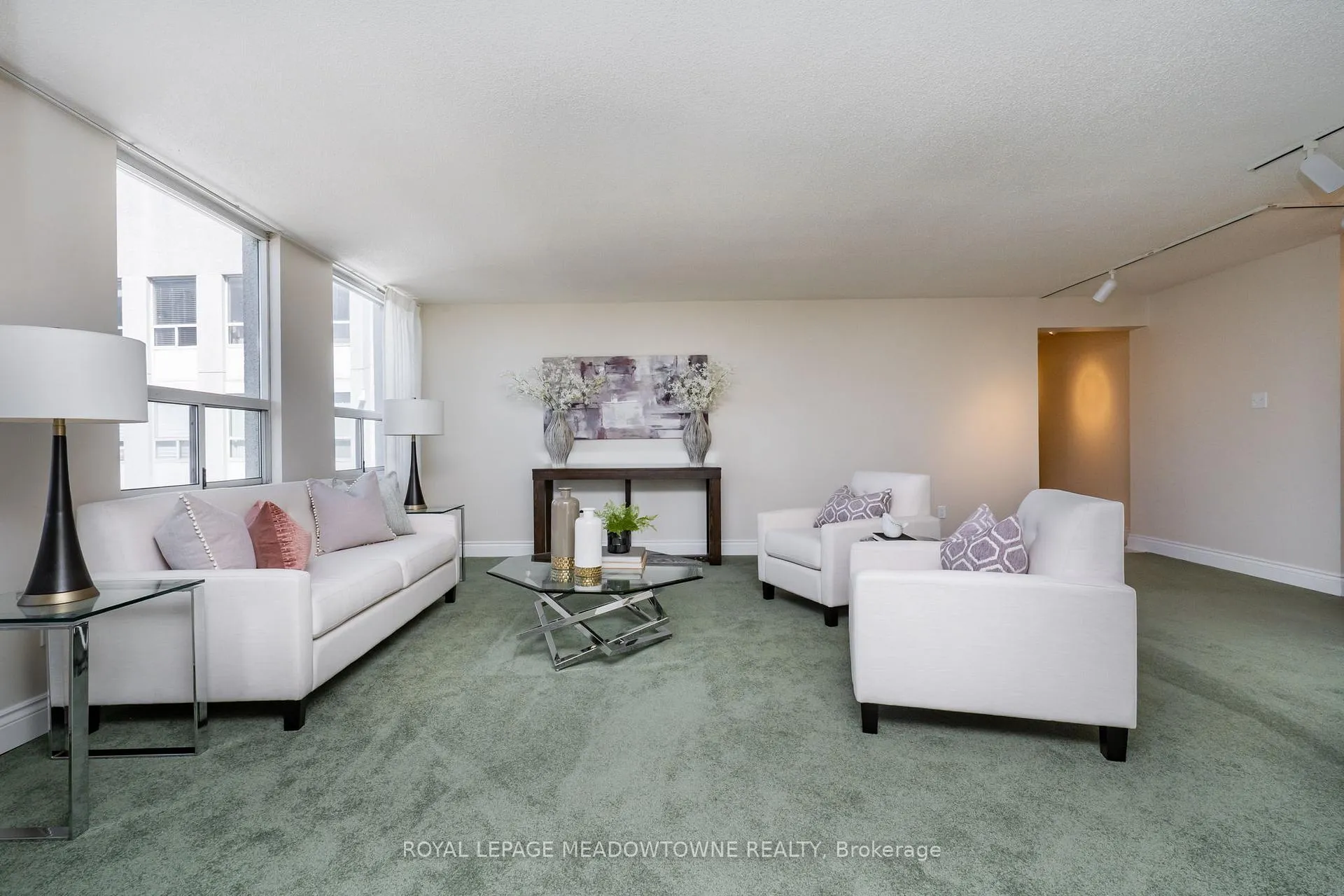 Photo 13 of Unit 3303, 3650 Kaneff Crescent, Mississauga, Mississauga Valleys — HOMEH