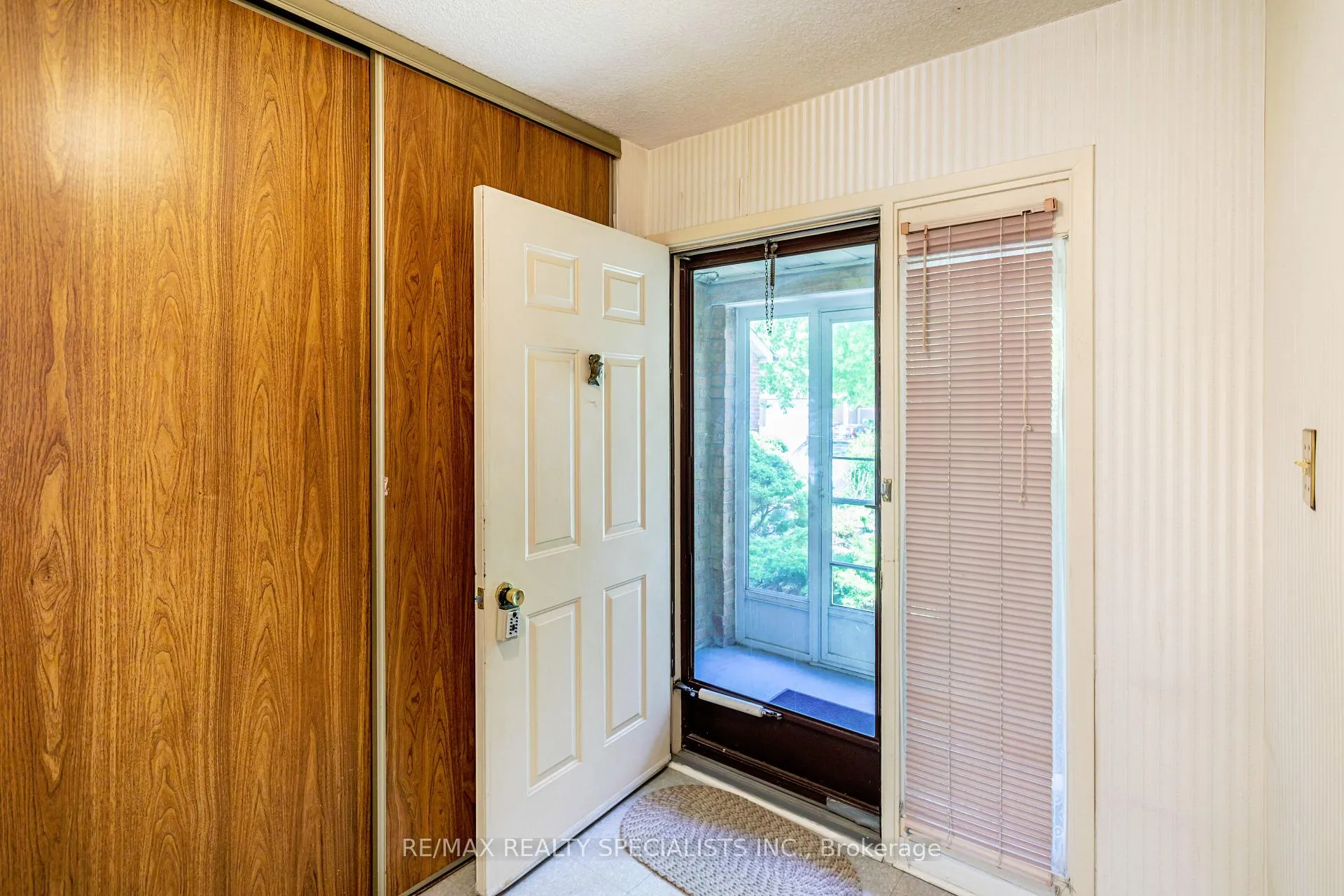 Photo 8 of 840 Messenger Meadow Drive, Mississauga, Creditview — HOMEH