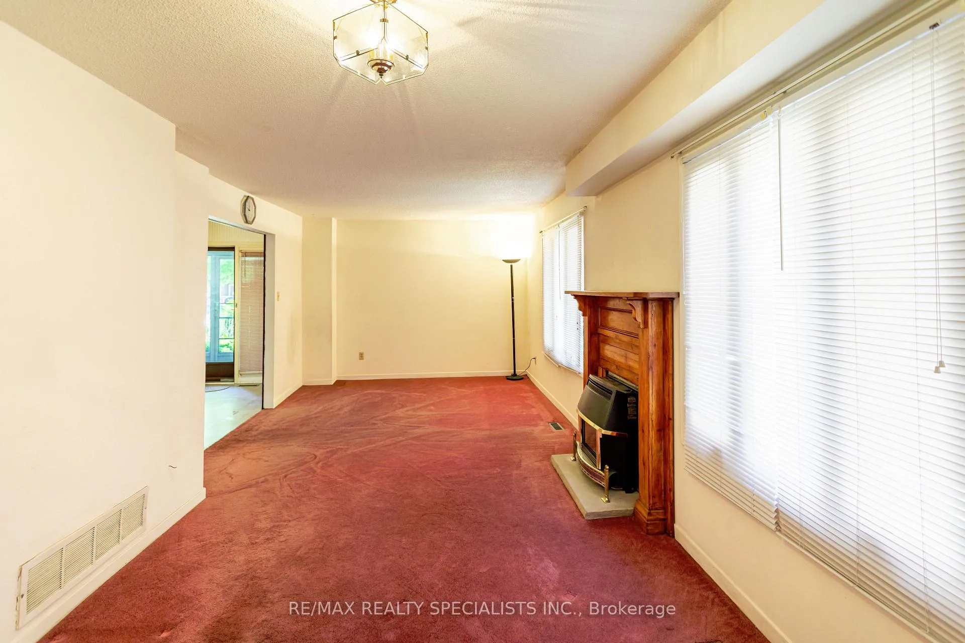 Photo 12 of 840 Messenger Meadow Drive, Mississauga, Creditview — HOMEH