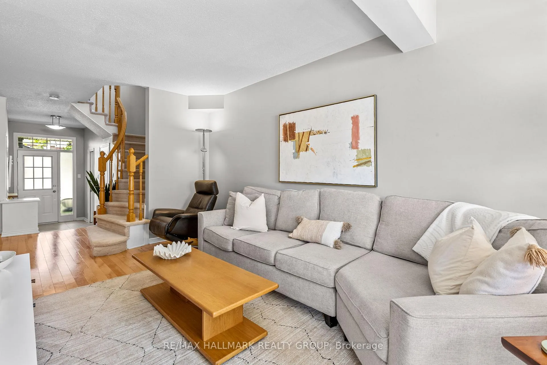 Photo 11 of 4319 Owl Valley Drive, Ottawa, Riverside South/Gloucester Glen — HOMEH