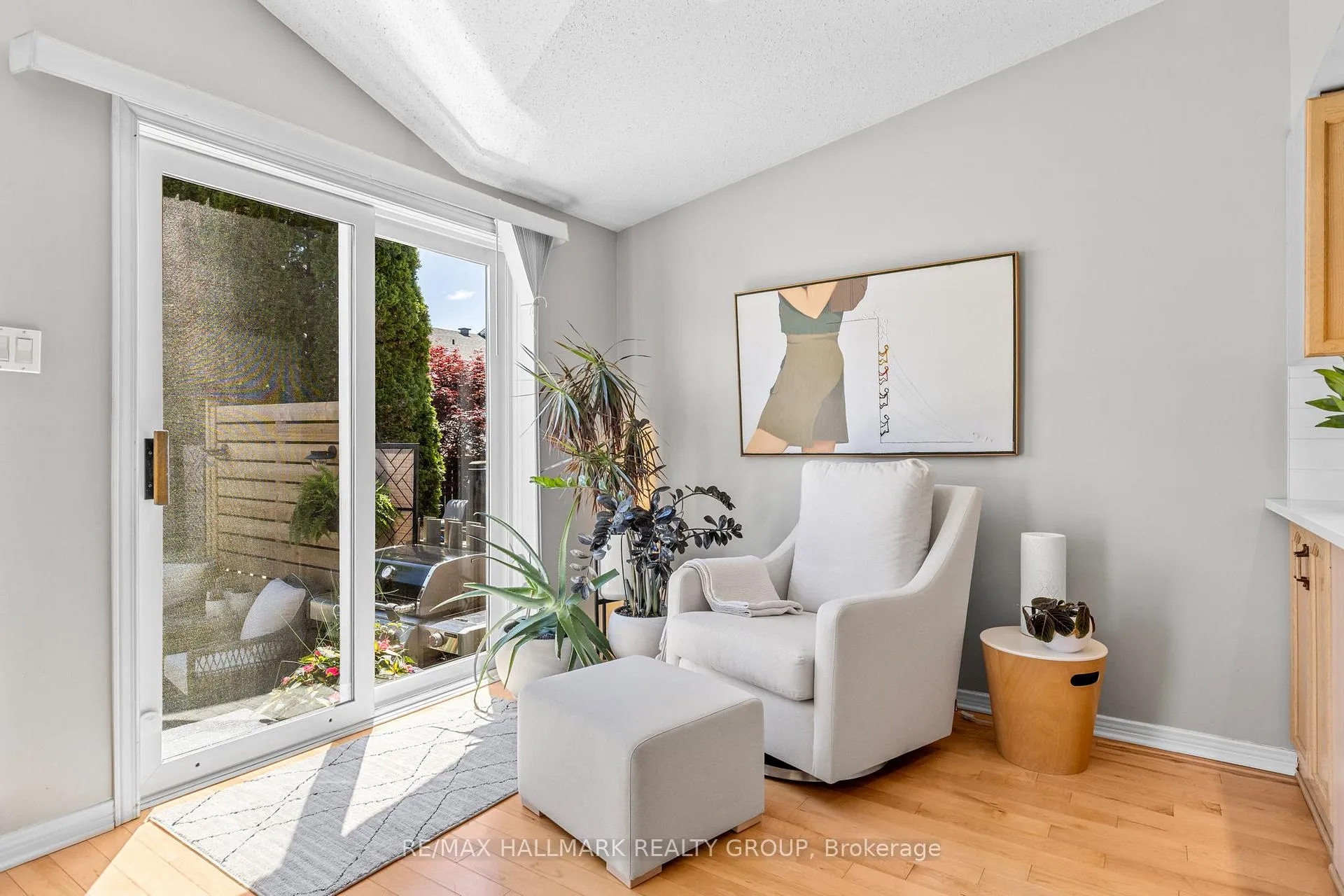 Photo 12 of 4319 Owl Valley Drive, Ottawa, Riverside South/Gloucester Glen — HOMEH