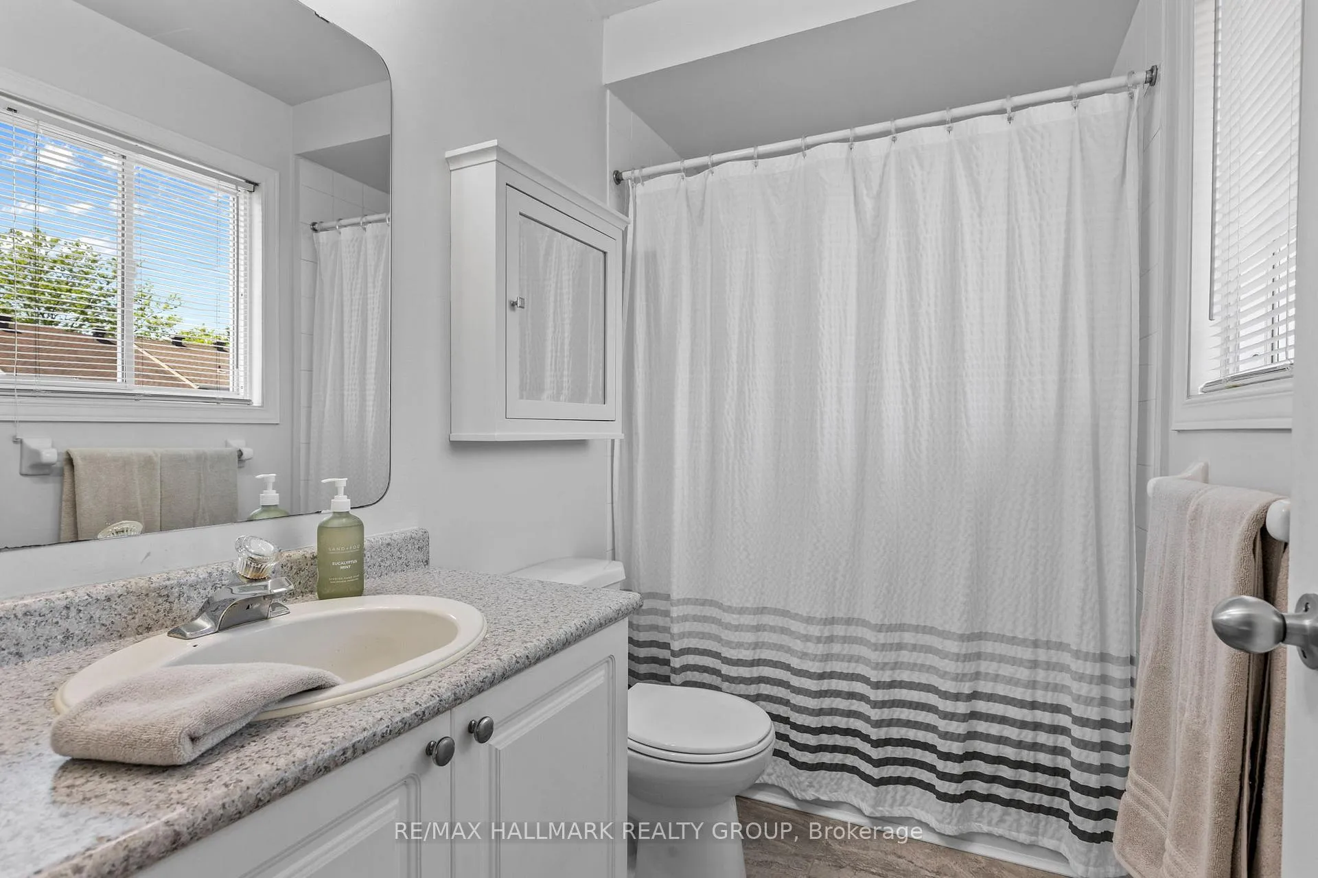 Photo 18 of 4319 Owl Valley Drive, Ottawa, Riverside South/Gloucester Glen — HOMEH