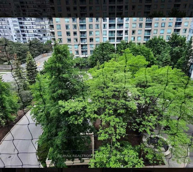 Photo 6 of Unit 705, 29 Pemberton Avenue, North York, Newtonbrook East — HOMEH