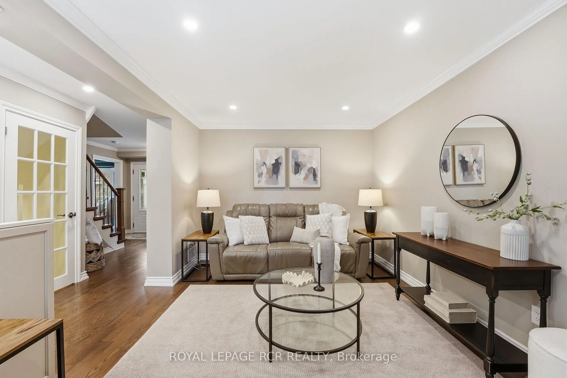 Photo 6 of 40 Moffat Crescent, Aurora, Aurora Heights — HOMEH