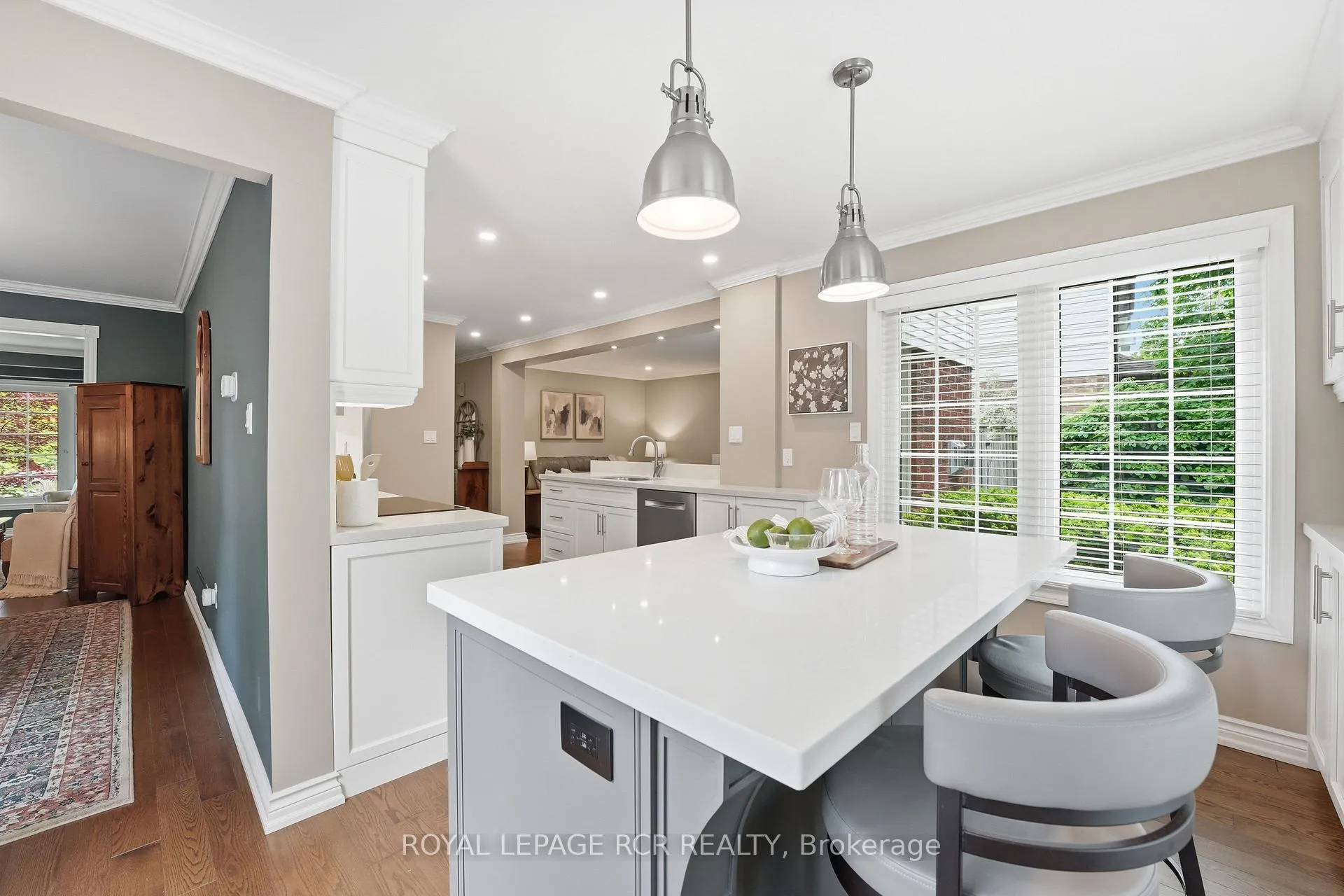 Photo 11 of 40 Moffat Crescent, Aurora, Aurora Heights — HOMEH