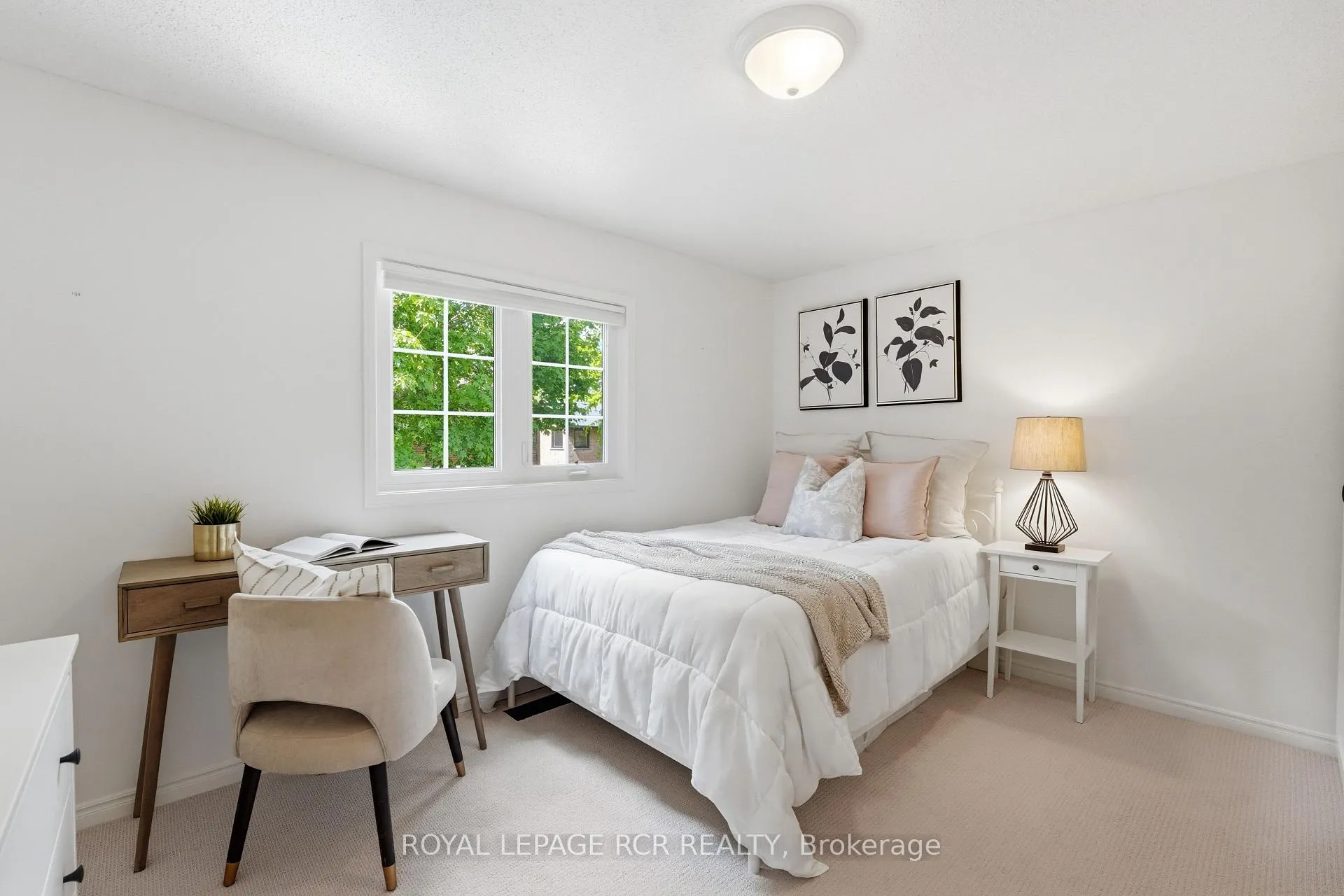 Photo 25 of 40 Moffat Crescent, Aurora, Aurora Heights — HOMEH